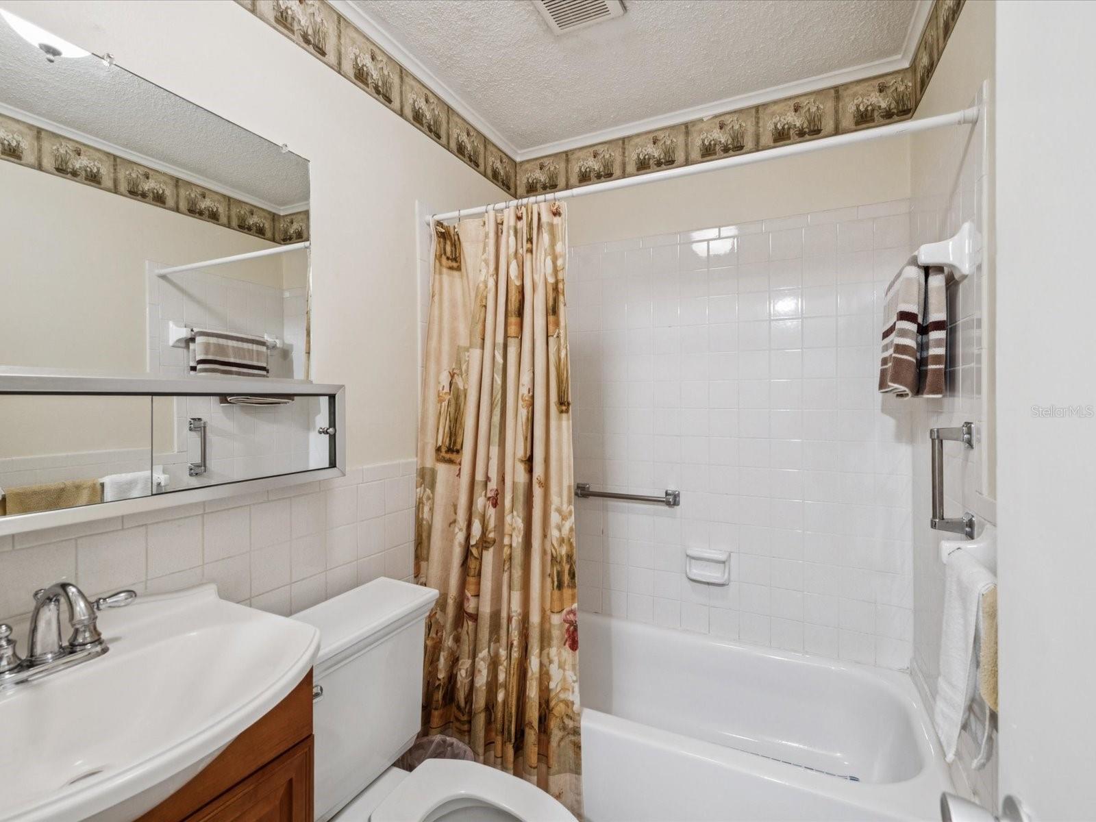Image 19 of 26 For 4746 Azalea Drive 209