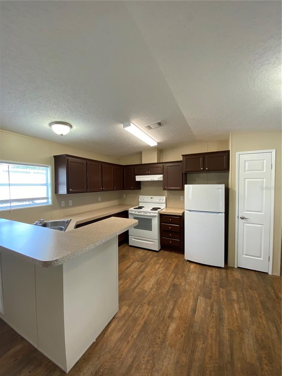 Image 10 of 34 For 37412 Carringer Rd  37418