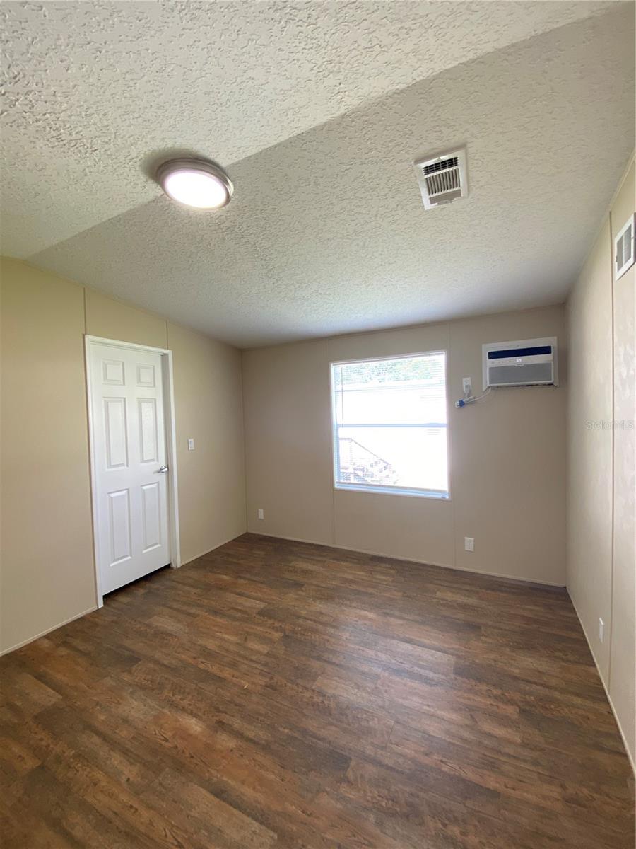 Image 18 of 34 For 37412 Carringer Rd  37418