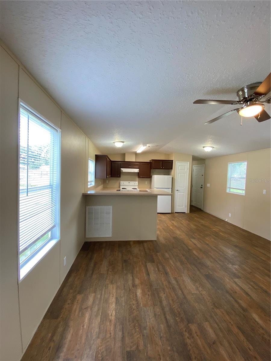 Image 7 of 34 For 37412 Carringer Rd  37418