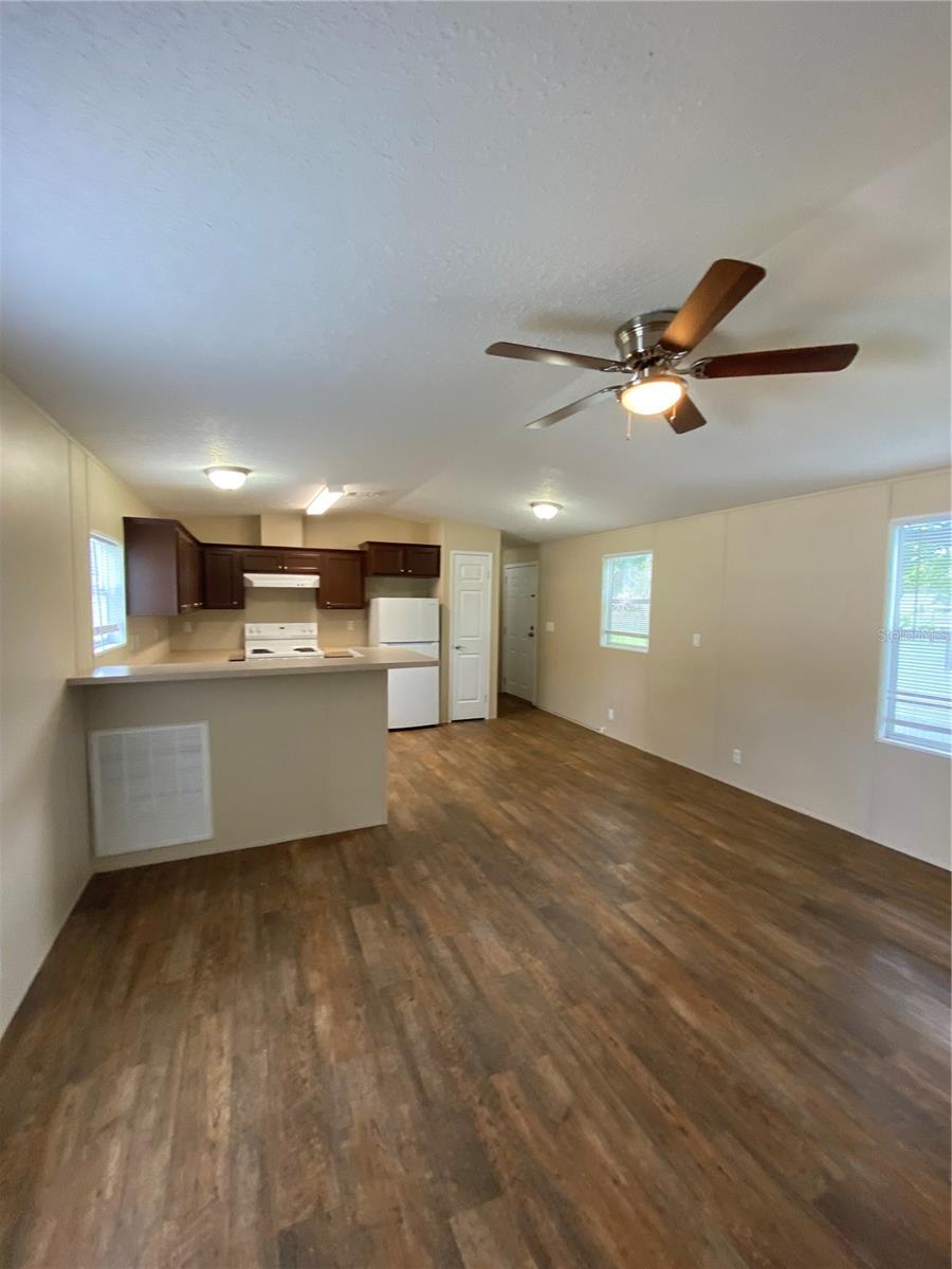 Image 8 of 34 For 37412 Carringer Rd  37418