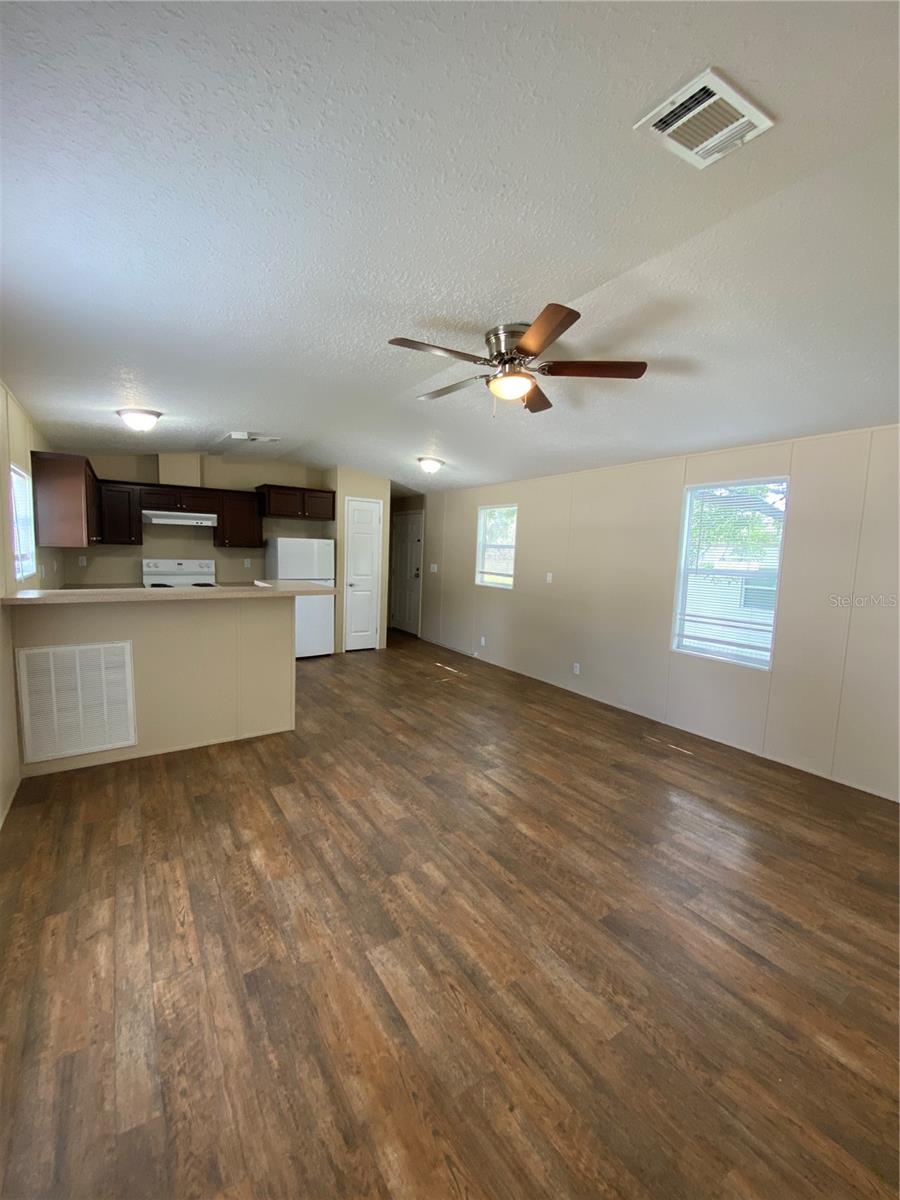 Image 9 of 34 For 37412 Carringer Rd  37418