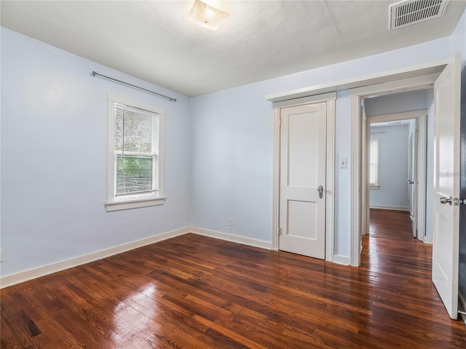 Image 19 of 30 For 3527 Dartmouth Avenue N