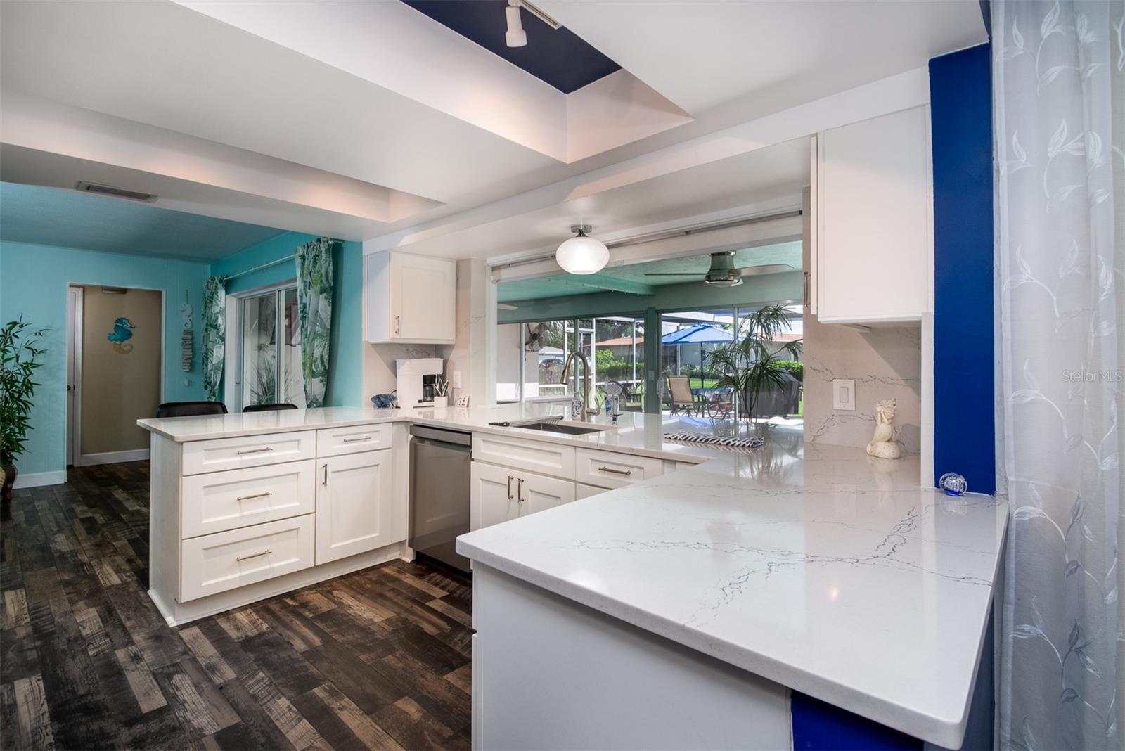 Image 15 of 45 For 6569 Augusta Boulevard