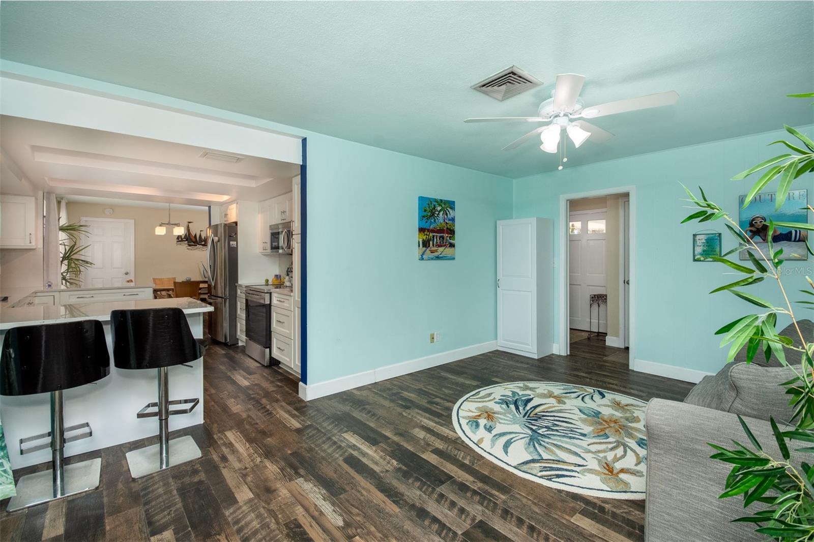 Image 16 of 45 For 6569 Augusta Boulevard