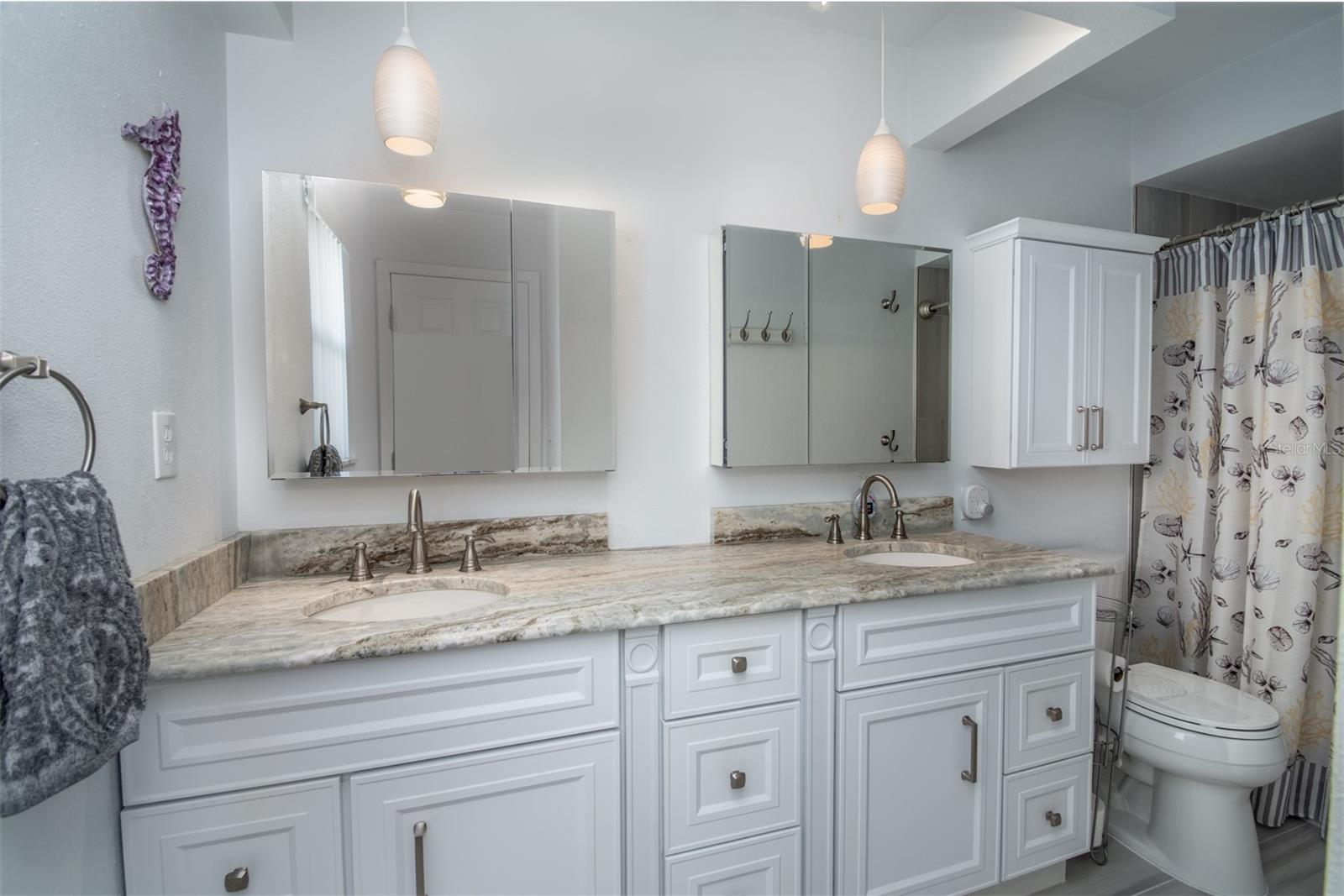 Image 20 of 45 For 6569 Augusta Boulevard