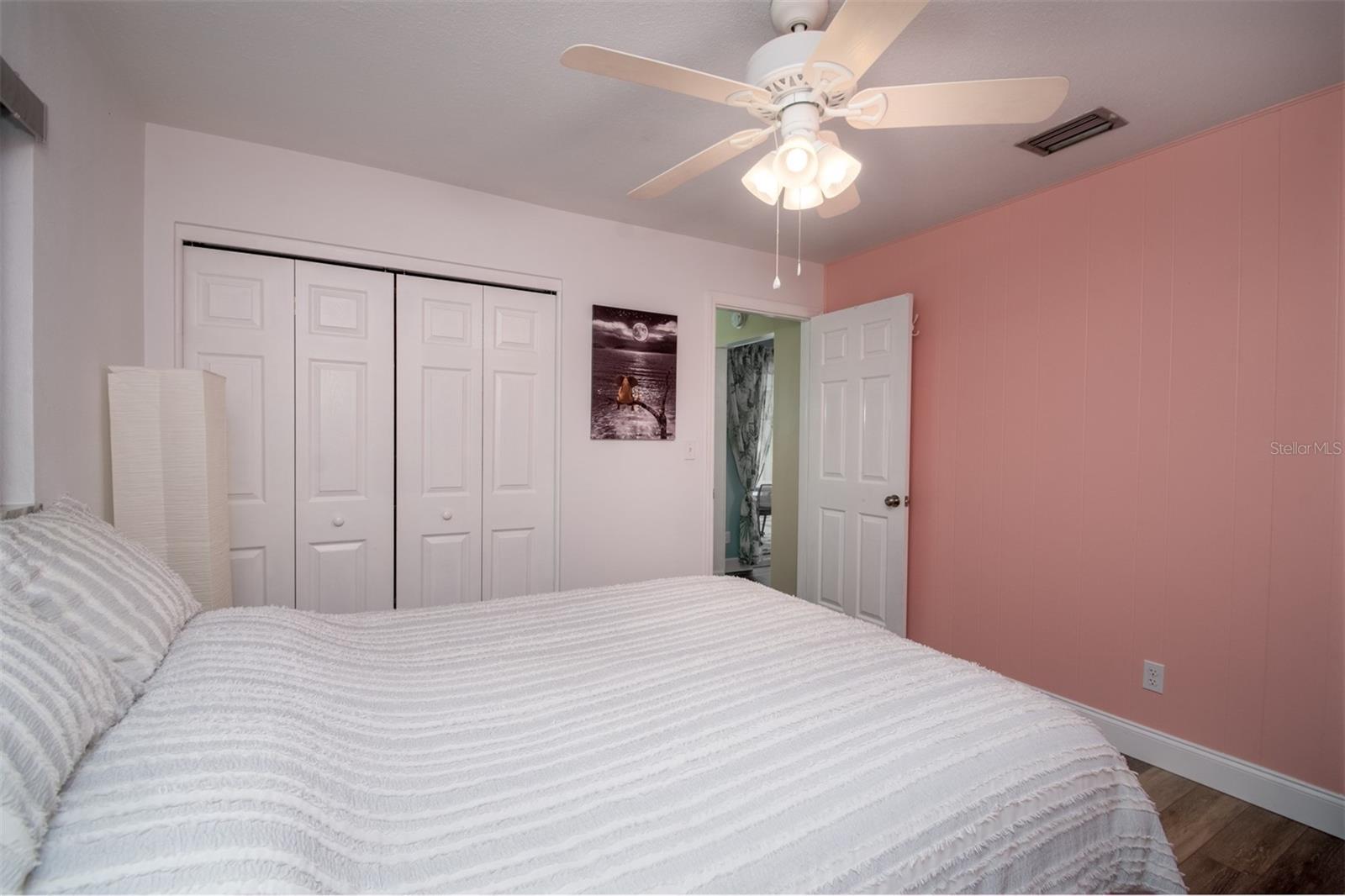Image 24 of 45 For 6569 Augusta Boulevard