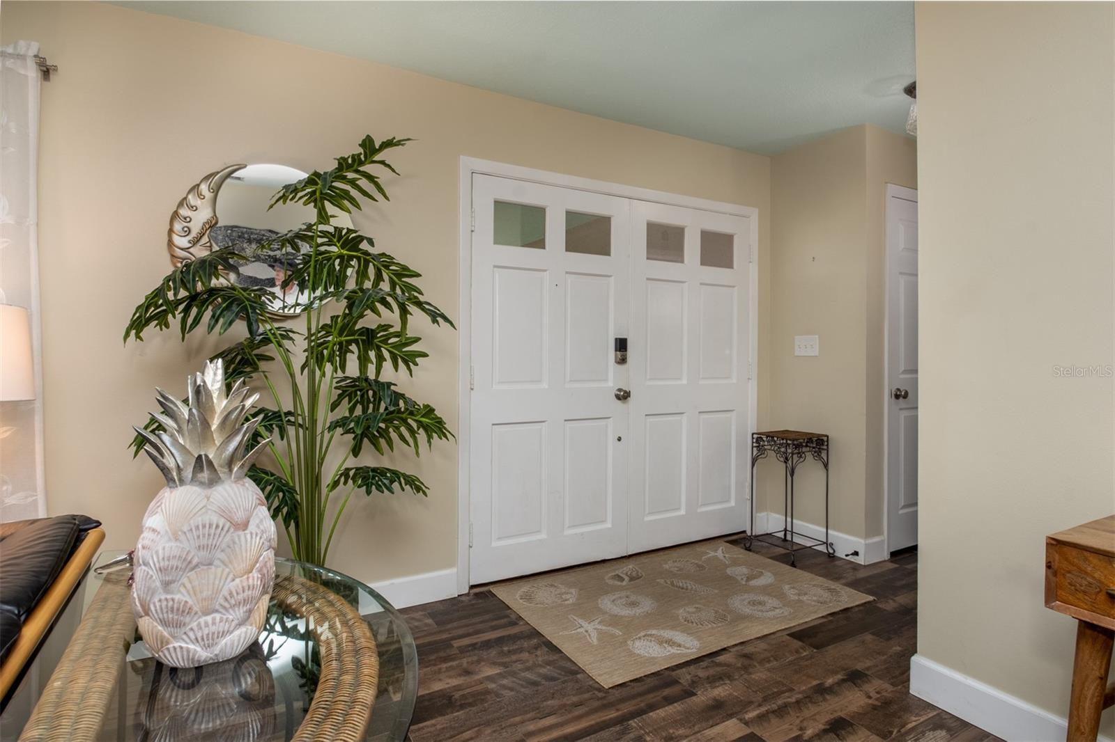Image 7 of 45 For 6569 Augusta Boulevard