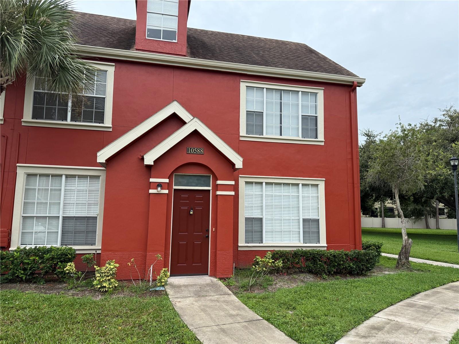Details for 10588 Windsor Lake Court 10588, TAMPA, FL 33626