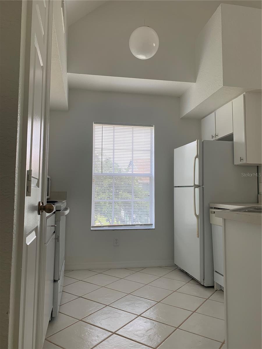 Image 7 of 16 For 10588 Windsor Lake Court 10588