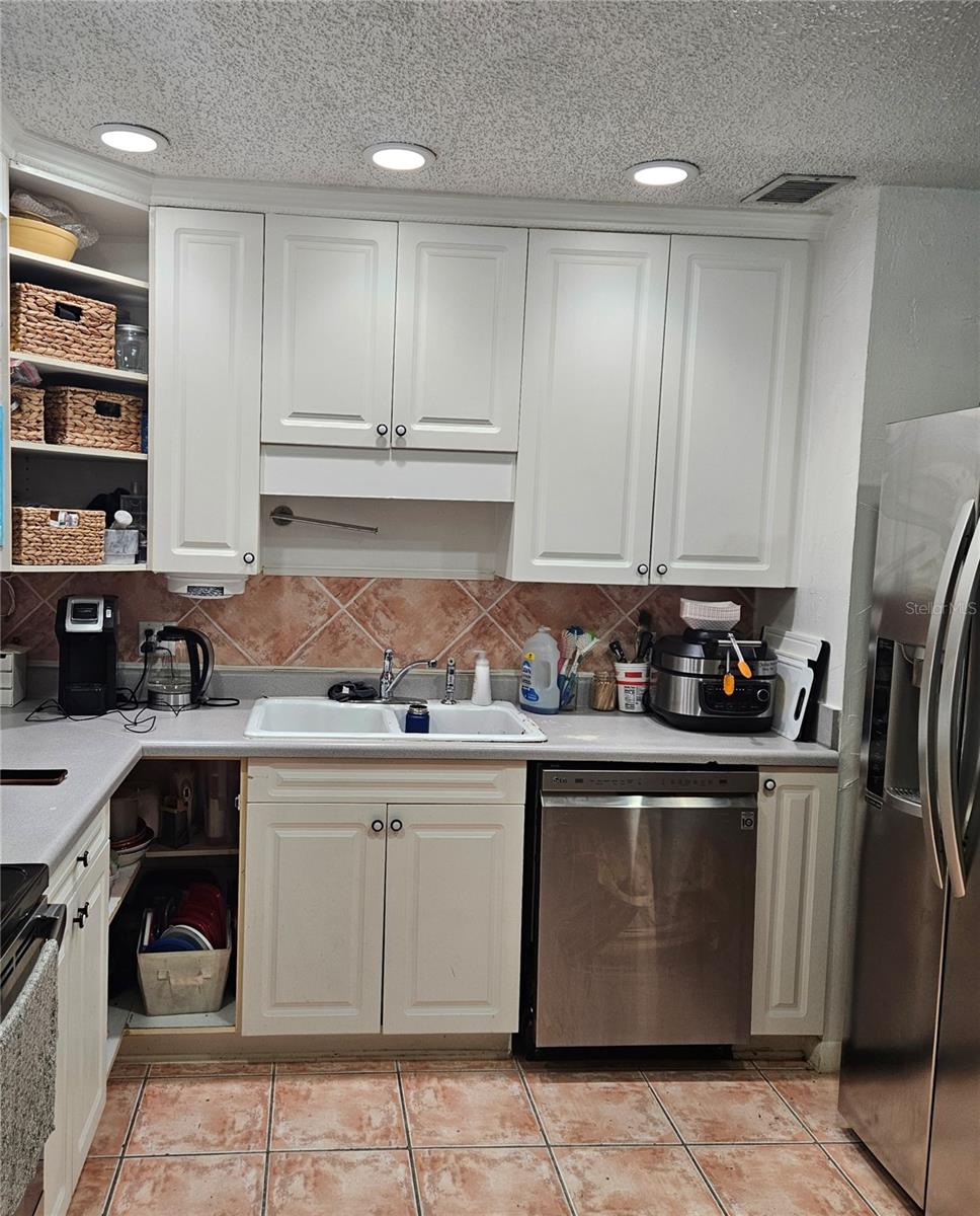 Image 8 of 27 For 4730 30th Avenue N