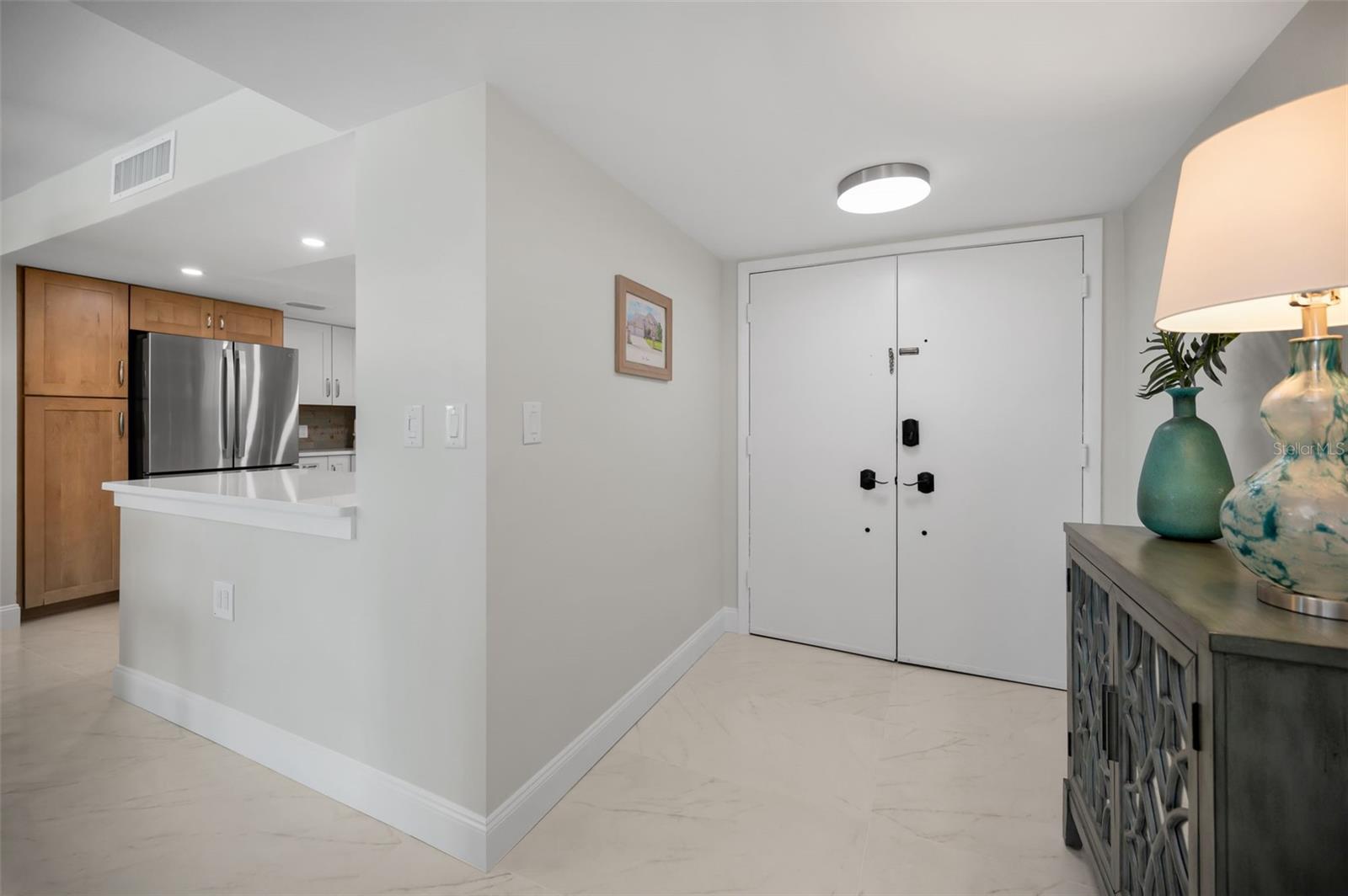 Image 4 of 48 For 100 Oakmont Lane 307