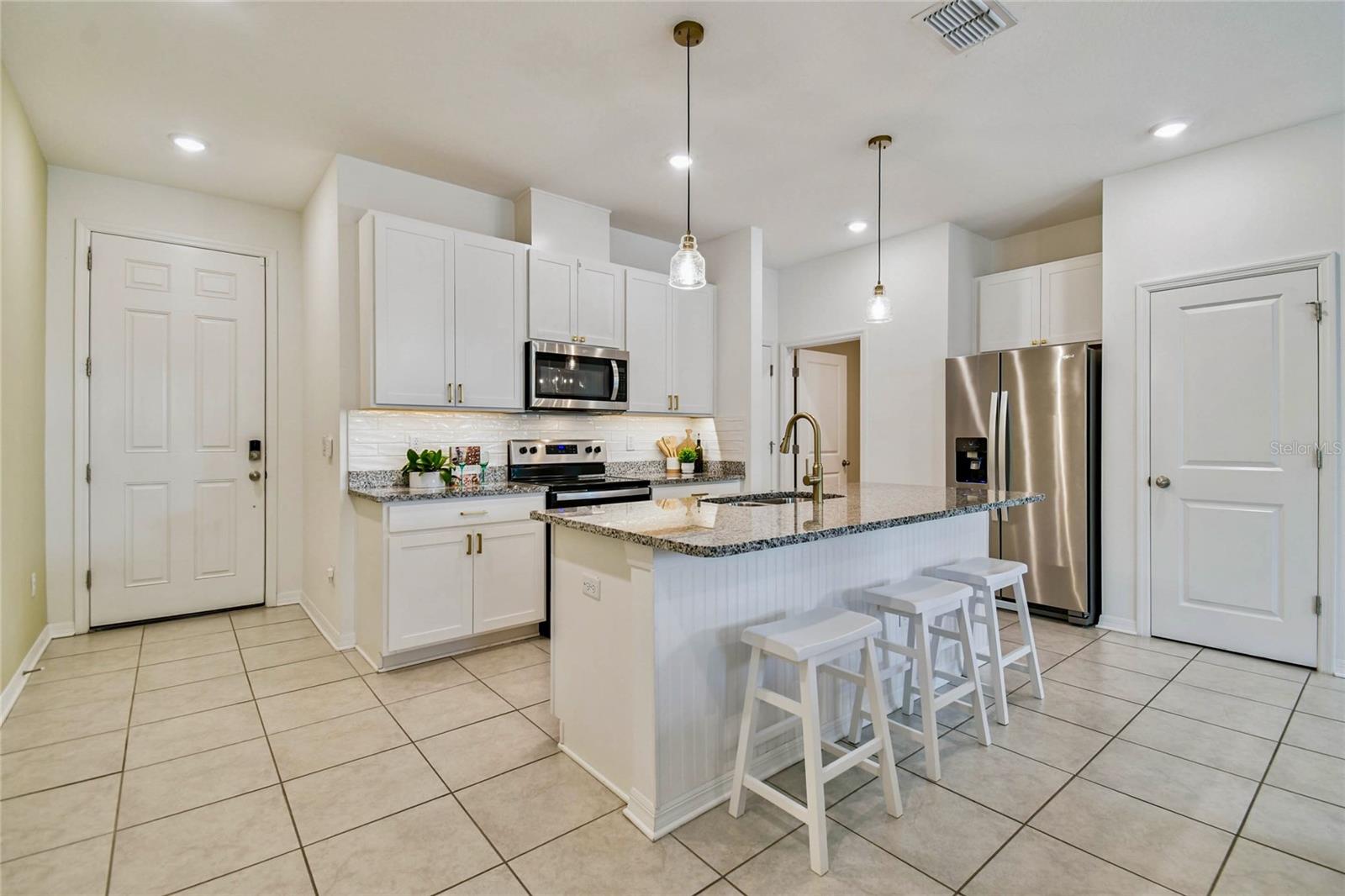 Image 12 of 39 For 1018 Rose Blossom Court