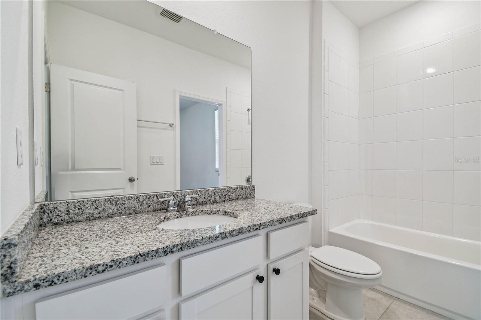 Image 24 of 39 For 1018 Rose Blossom Court