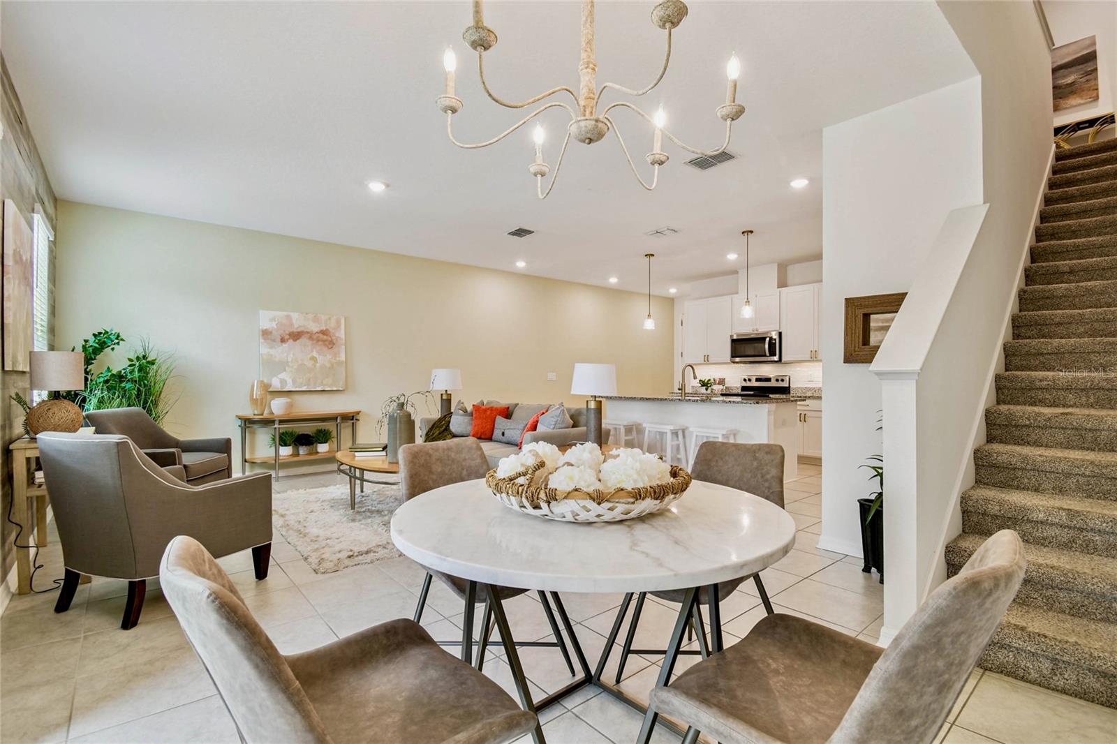 Image 8 of 39 For 1018 Rose Blossom Court