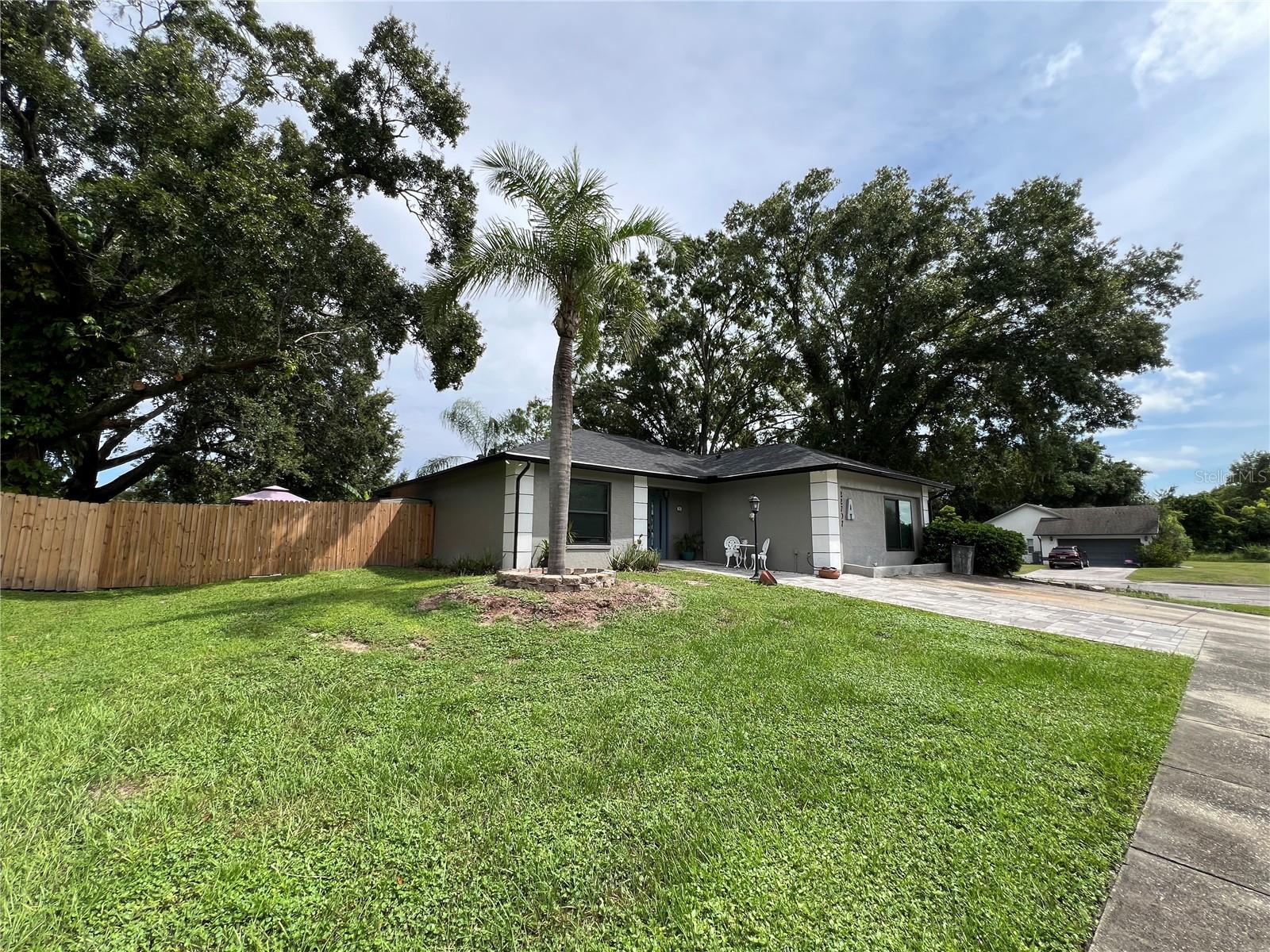 Image 9 of 39 For 22707 Weeks Boulevard