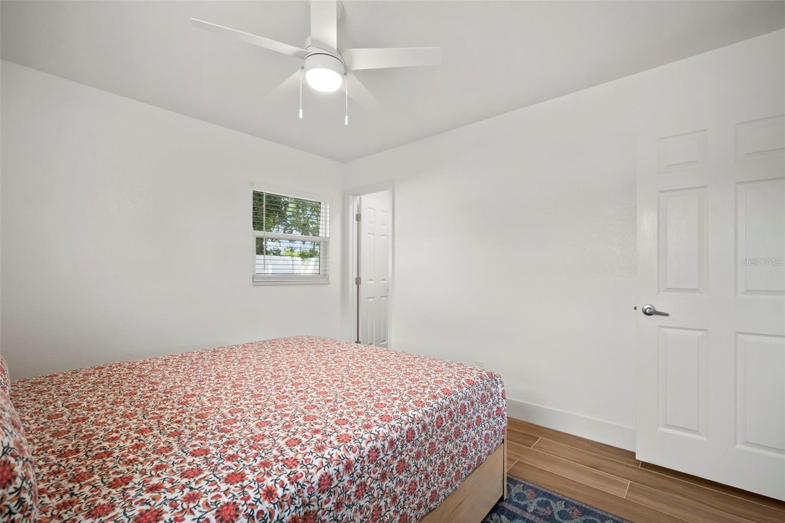 Image 22 of 45 For 7717 Powhatan Avenue