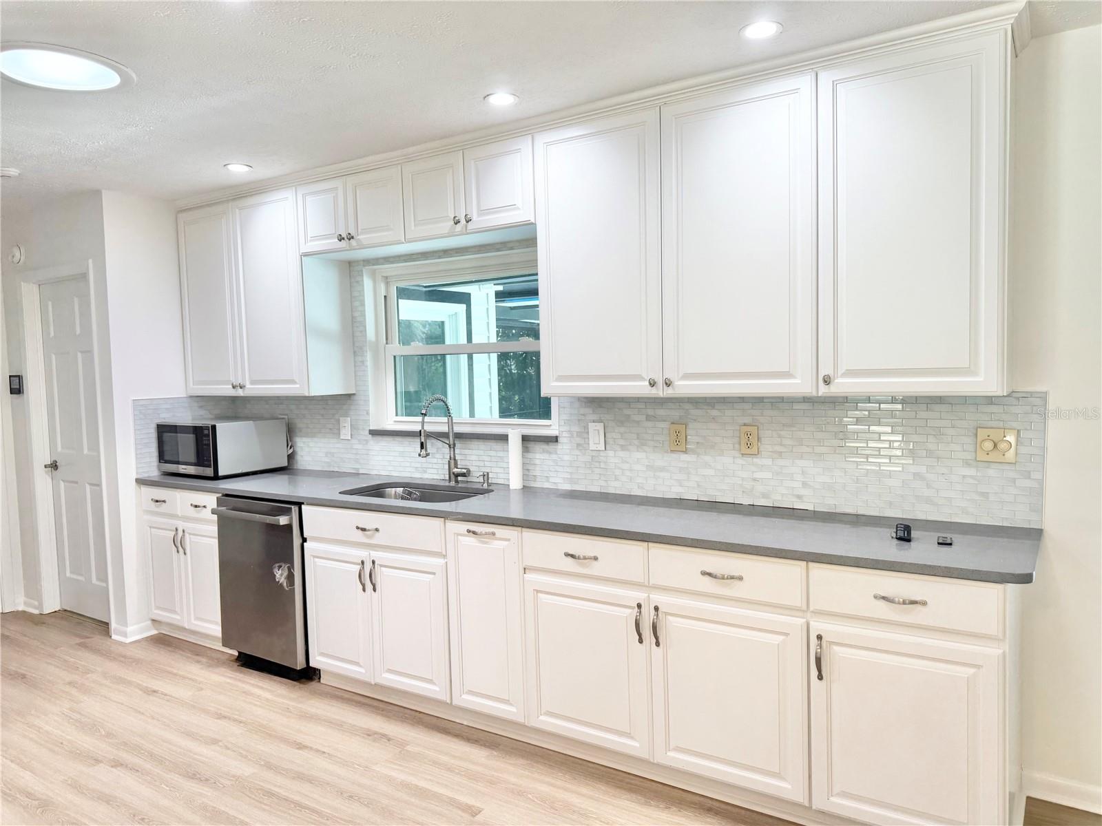 Image 25 of 66 For 2019 Village Avenue
