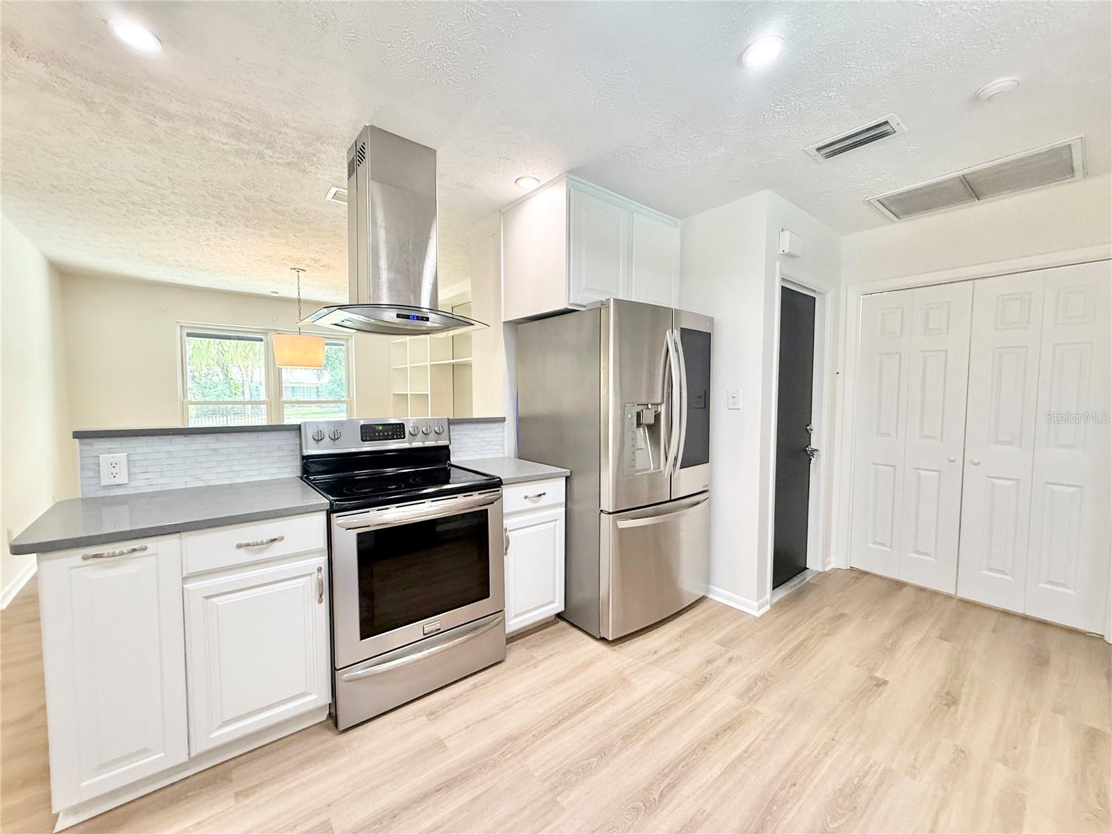 Image 26 of 66 For 2019 Village Avenue