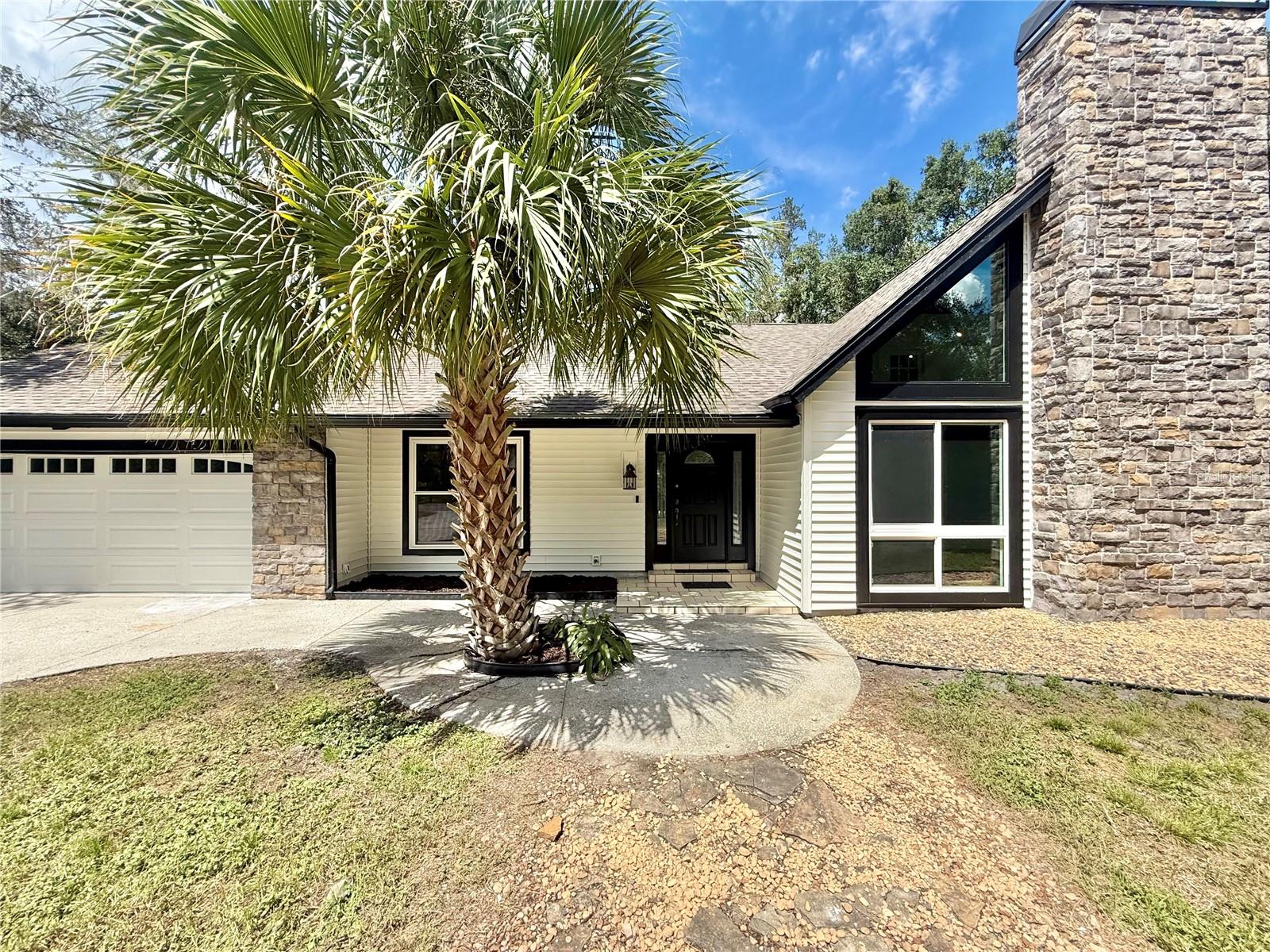 Image 3 of 66 For 2019 Village Avenue