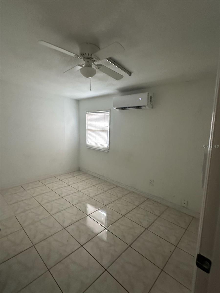 Image 12 of 26 For 4525 North Street