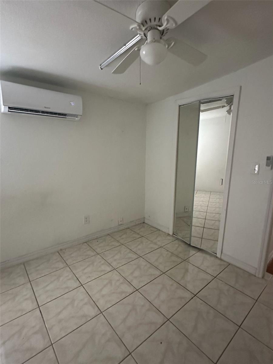 Image 13 of 26 For 4525 North Street