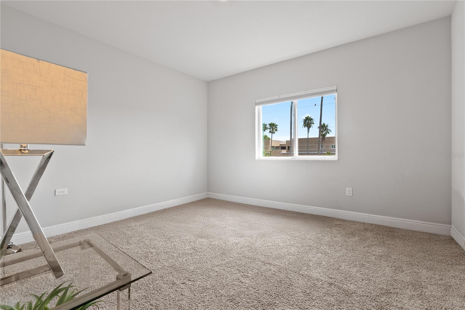 Image 24 of 48 For 16409 Lucia Gardens Lane