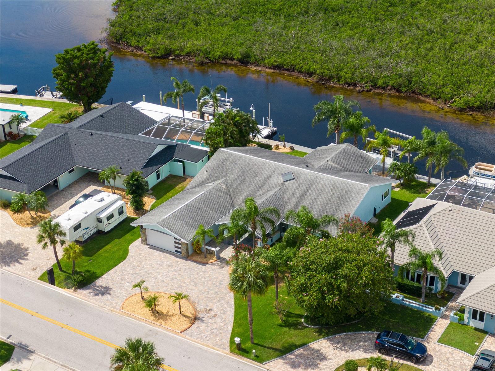 Listing photo id 57 for 4111 Marine Parkway
