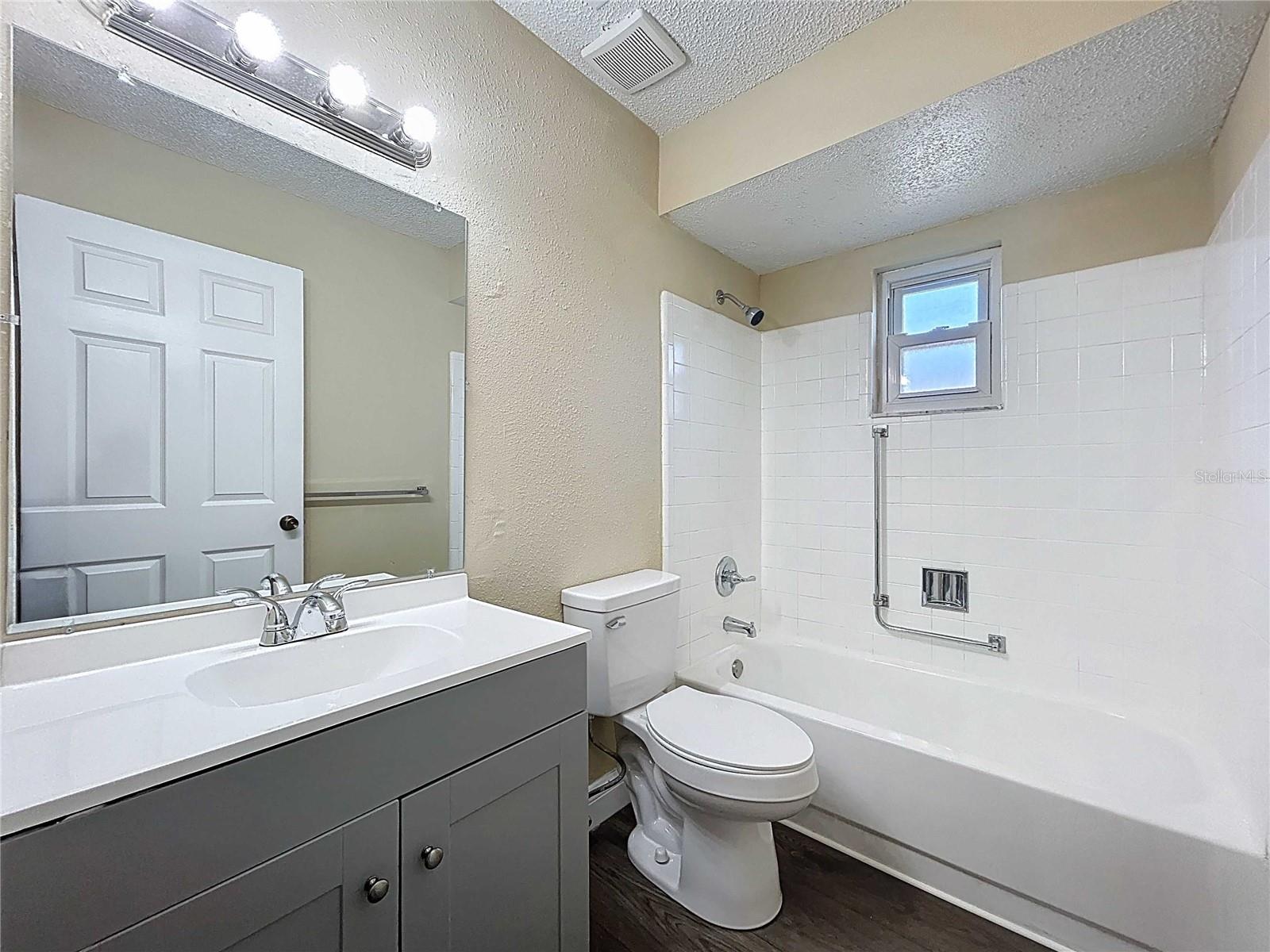 Image 11 of 26 For 8101 Casuarina Drive