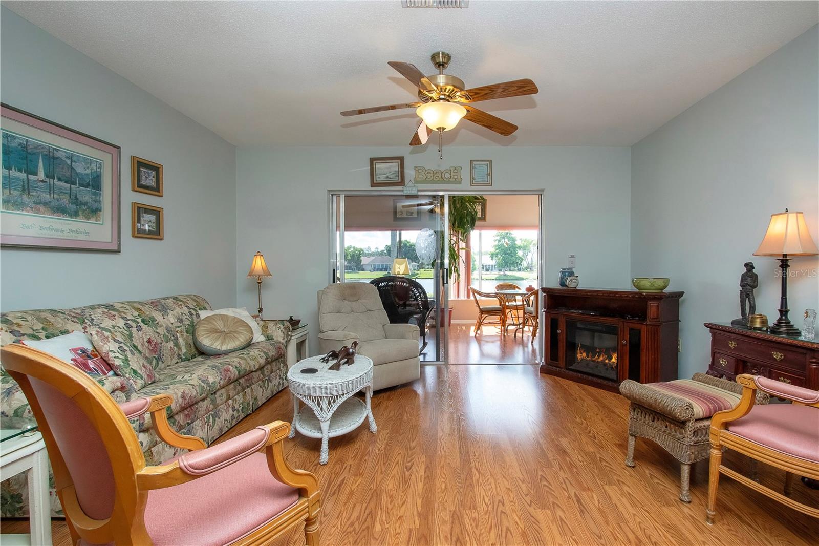 Image 10 of 49 For 1201 Bluewater Drive