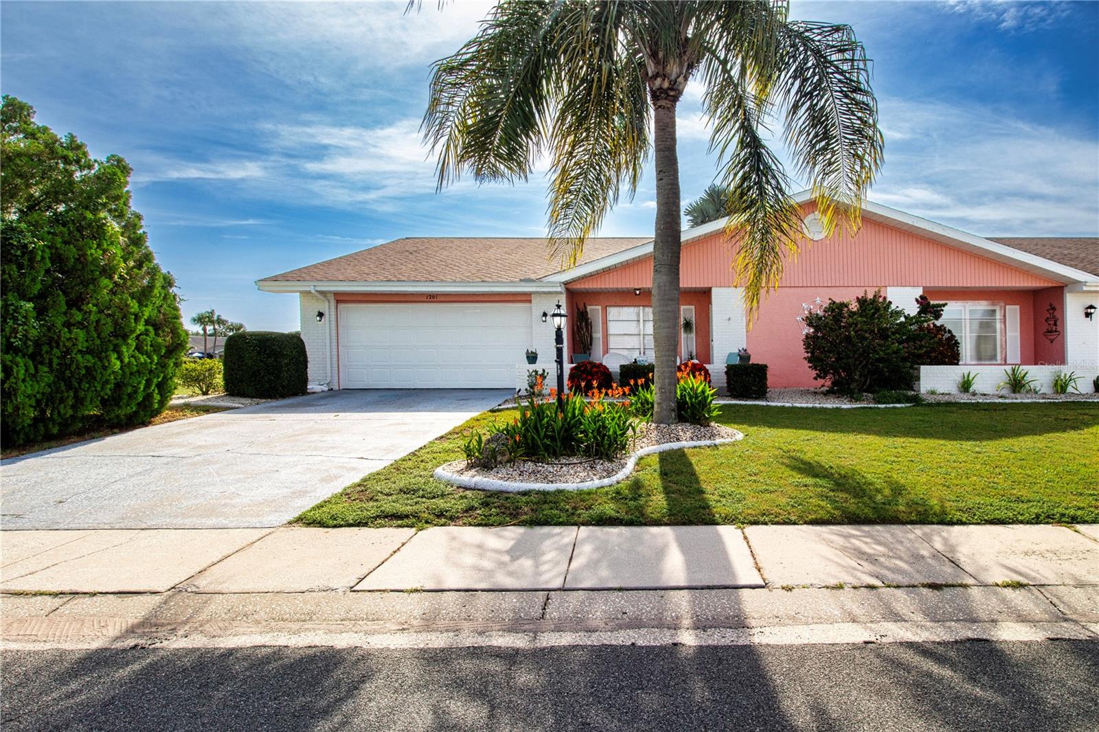 Image 2 of 49 For 1201 Bluewater Drive