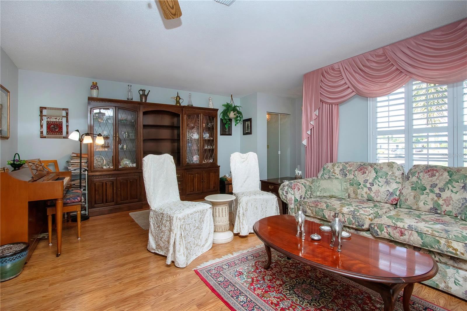 Image 7 of 49 For 1201 Bluewater Drive