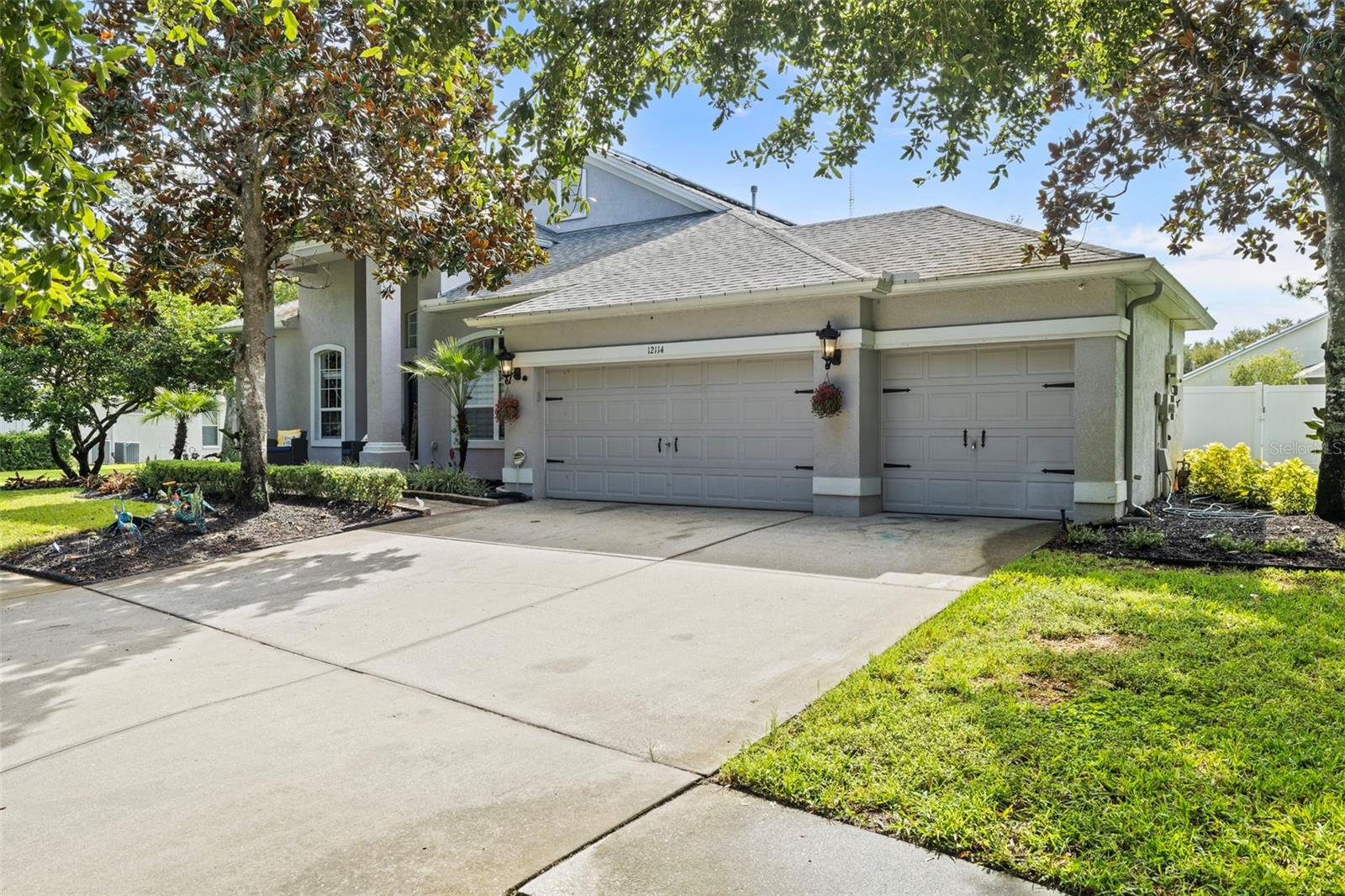 Image 4 of 90 For 12114 Creek Edge Drive