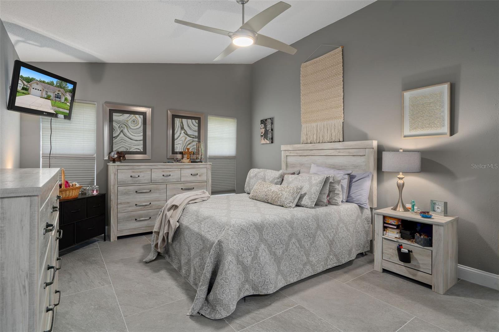 Image 18 of 48 For 4648 Sheffield Drive 51