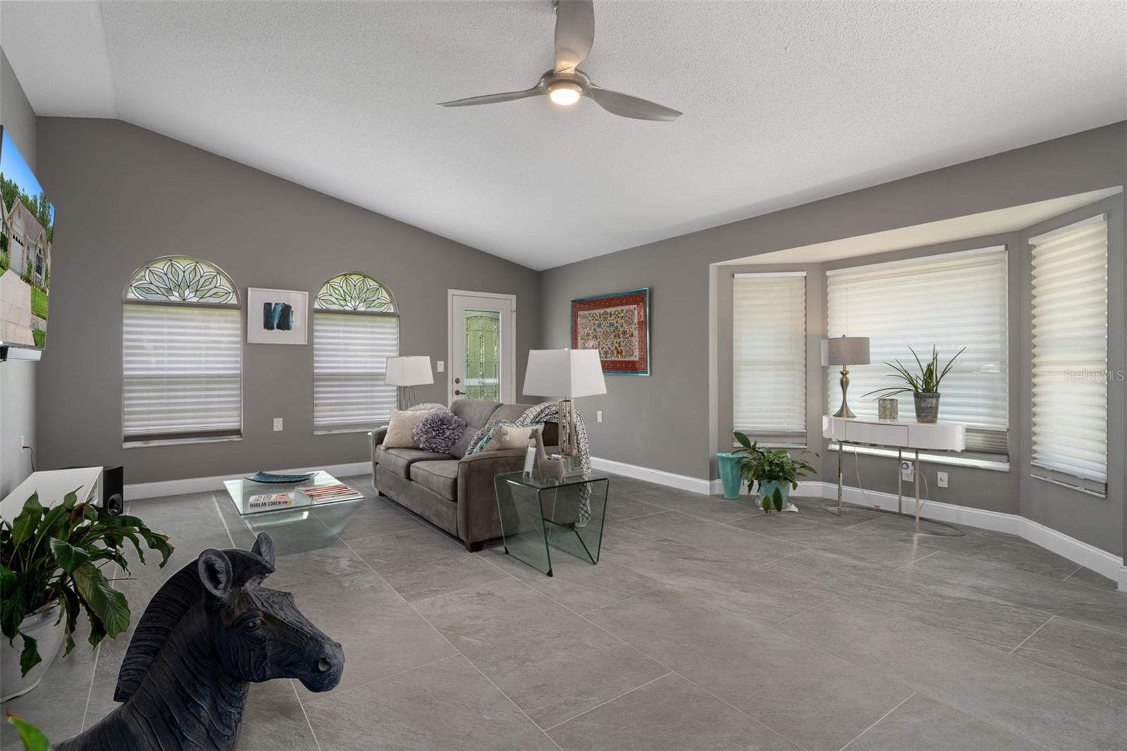 Image 7 of 48 For 4648 Sheffield Drive 51