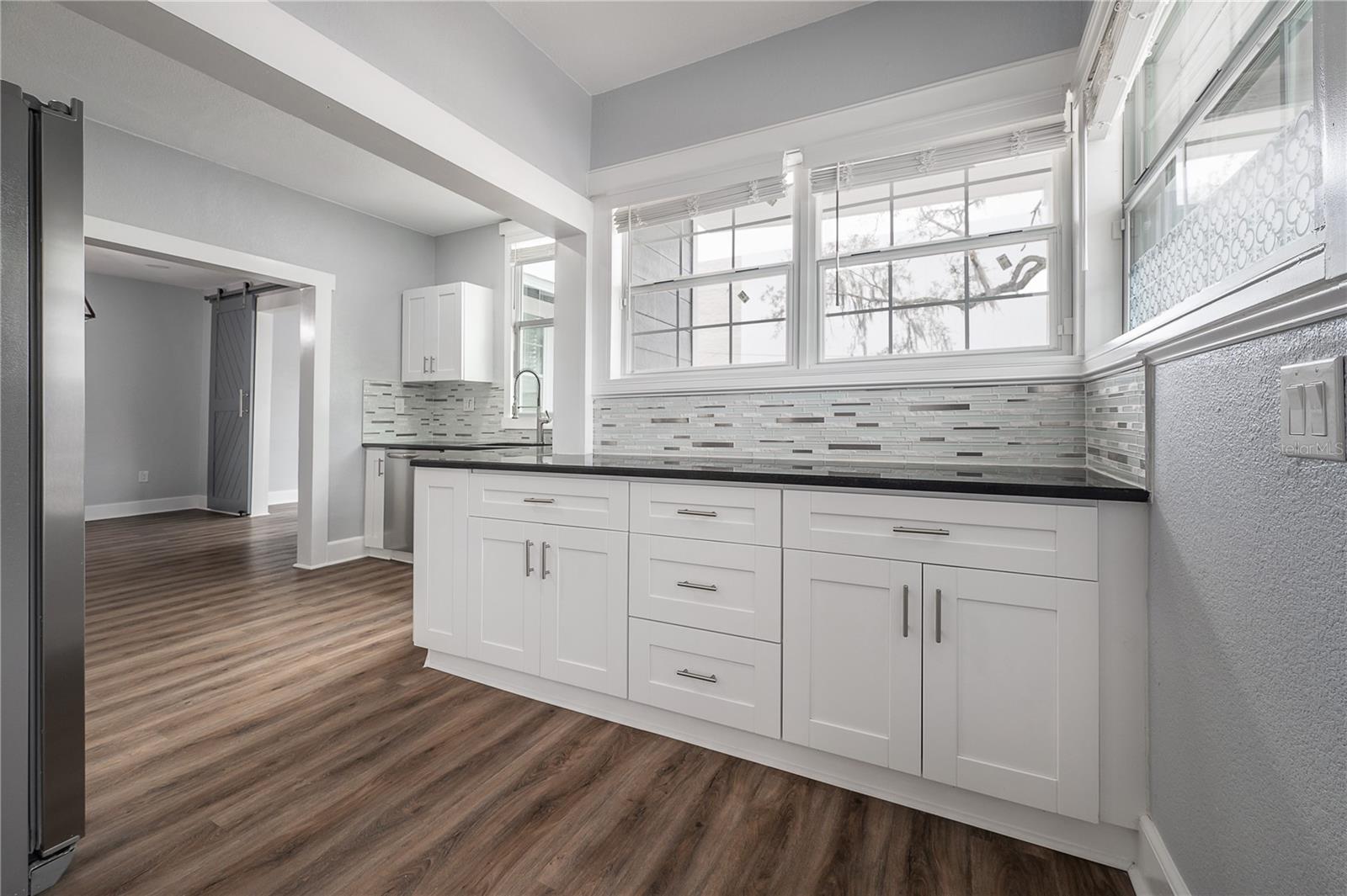 Image 18 of 49 For 1202 Giddens Avenue