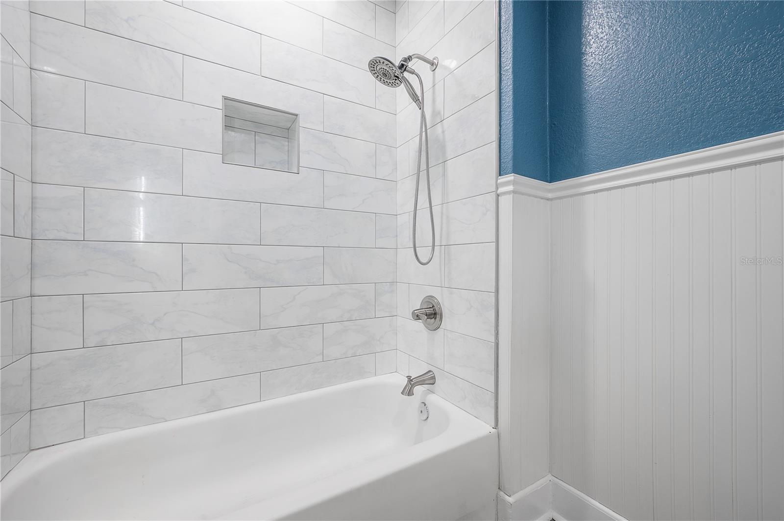 Image 34 of 49 For 1202 Giddens Avenue