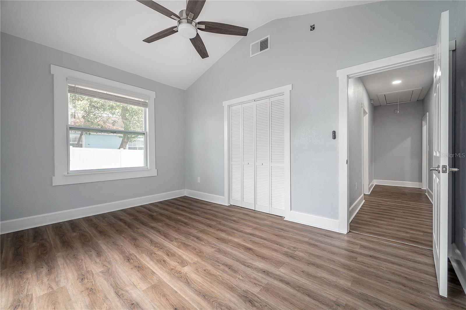 Image 40 of 49 For 1202 Giddens Avenue