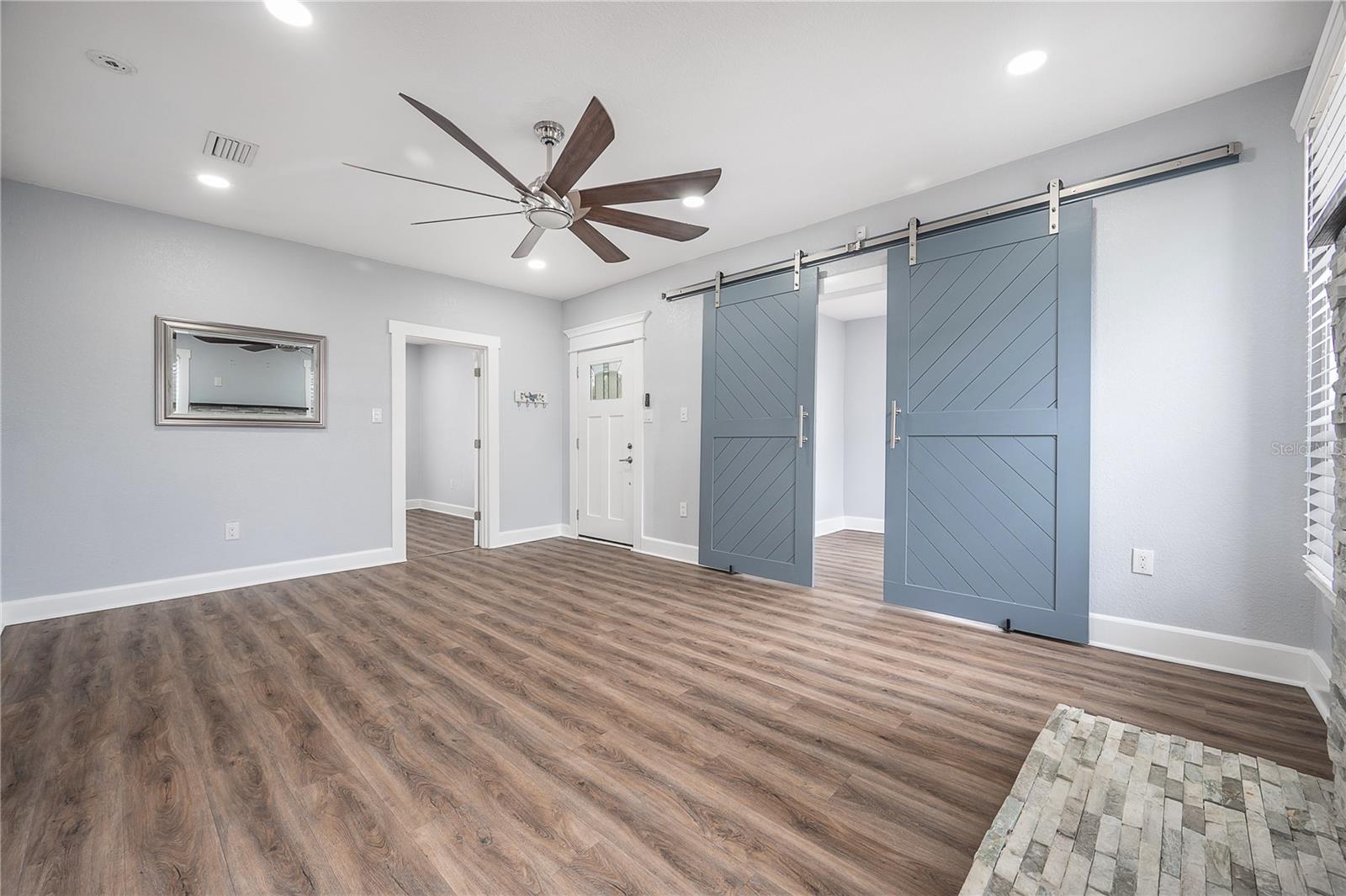 Image 6 of 49 For 1202 Giddens Avenue