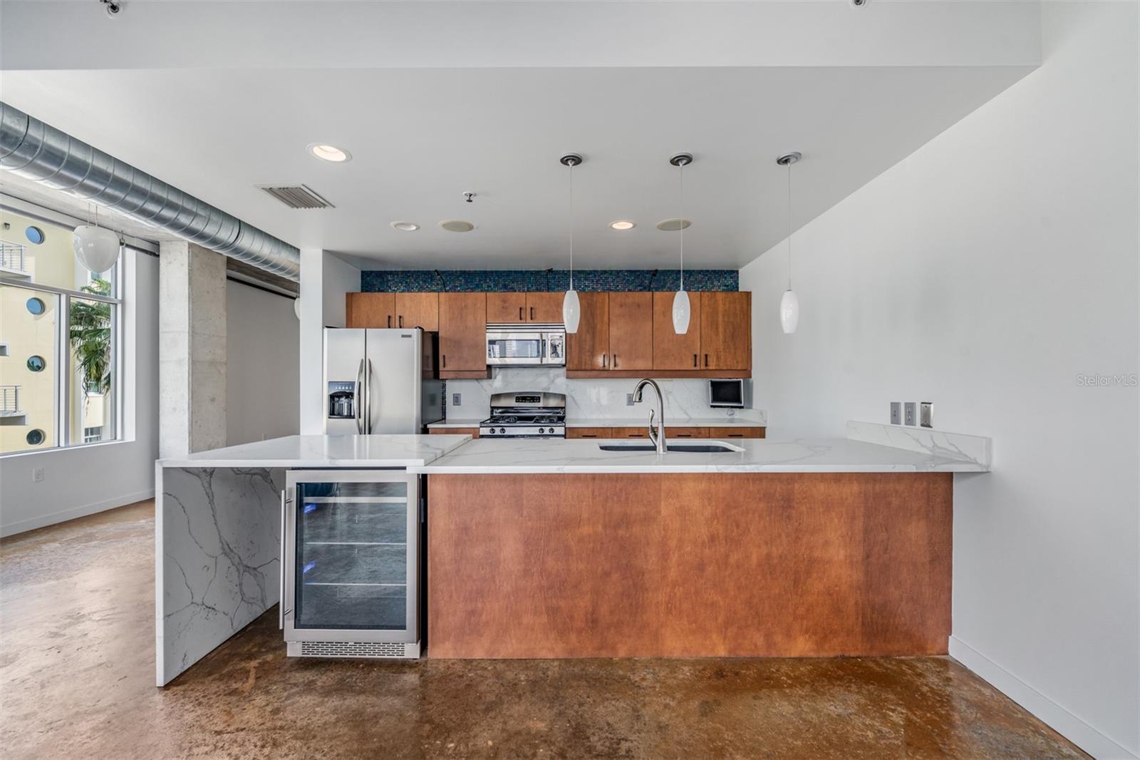Image 13 of 53 For 101 12th Street 401