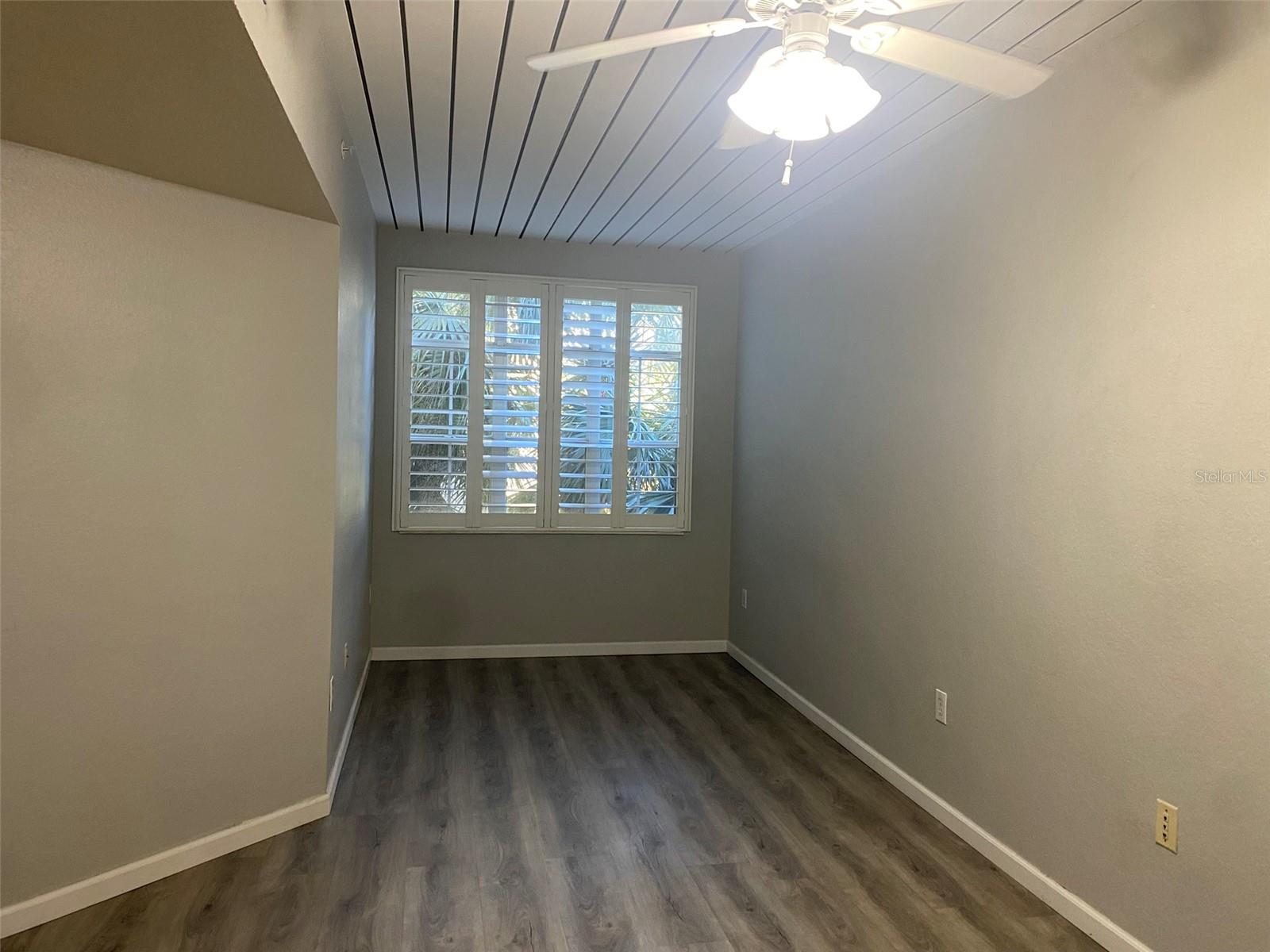 Image 7 of 14 For 520 Armenia Avenue 1228