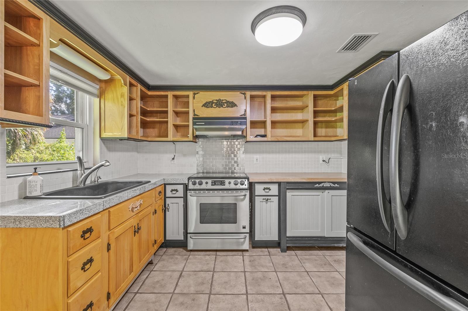 Image 15 of 41 For 8707 Fountain Avenue