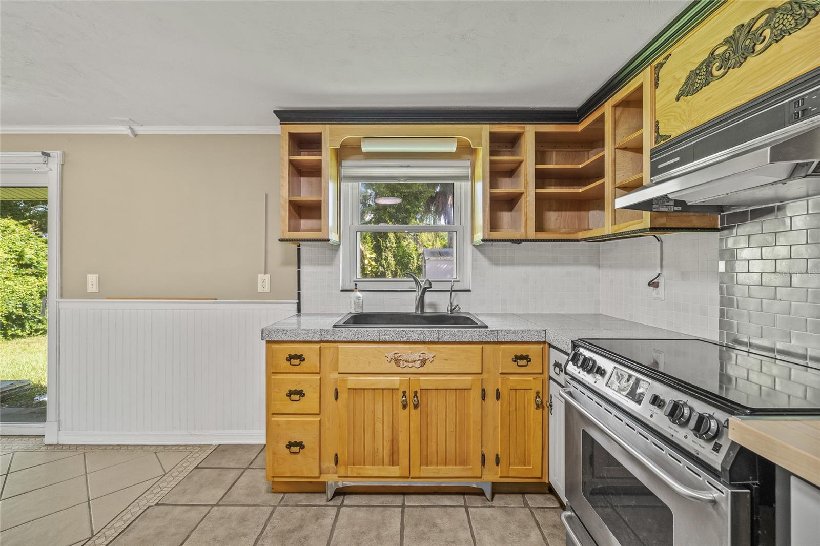 Image 17 of 41 For 8707 Fountain Avenue