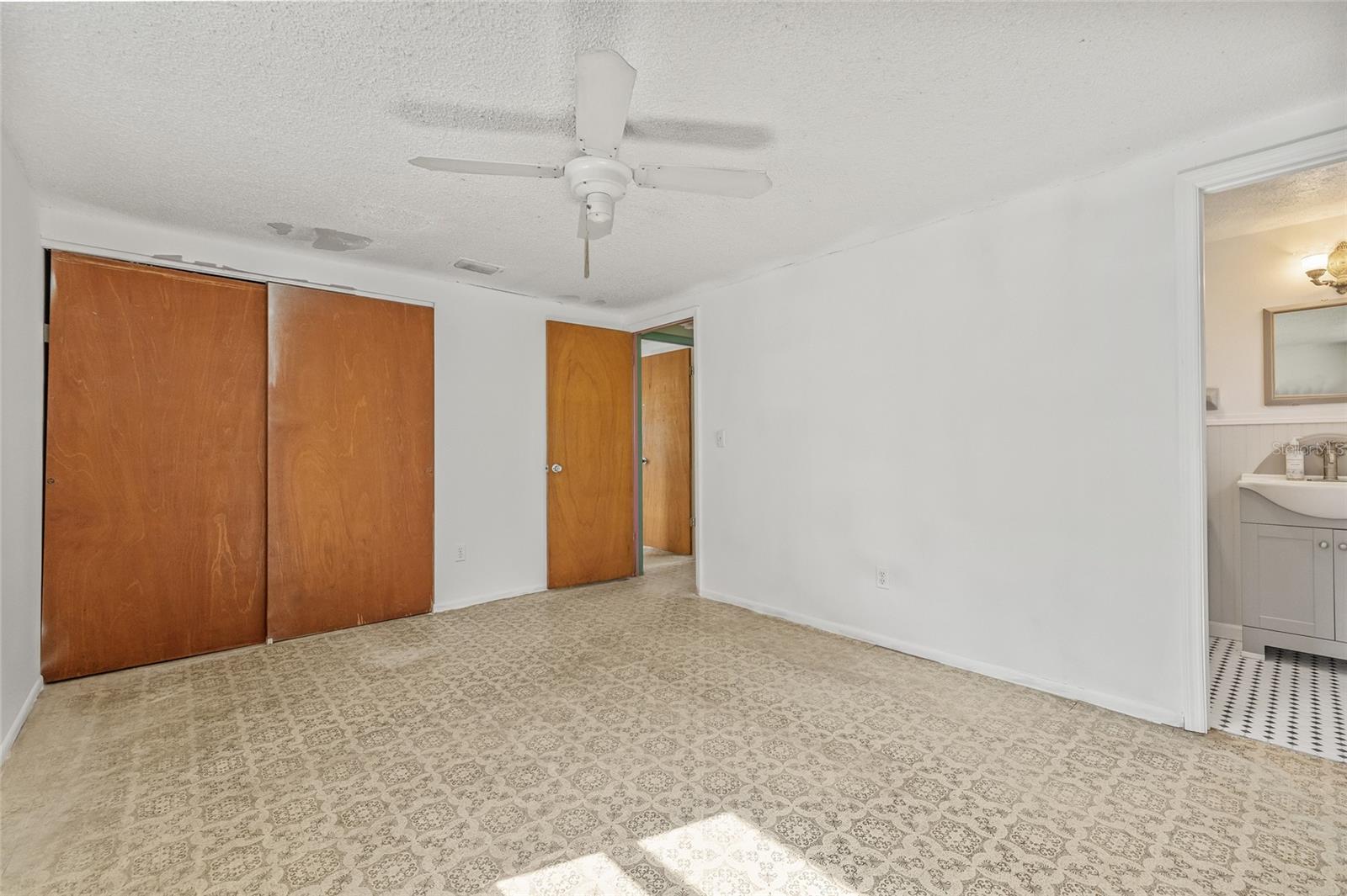 Image 21 of 41 For 8707 Fountain Avenue