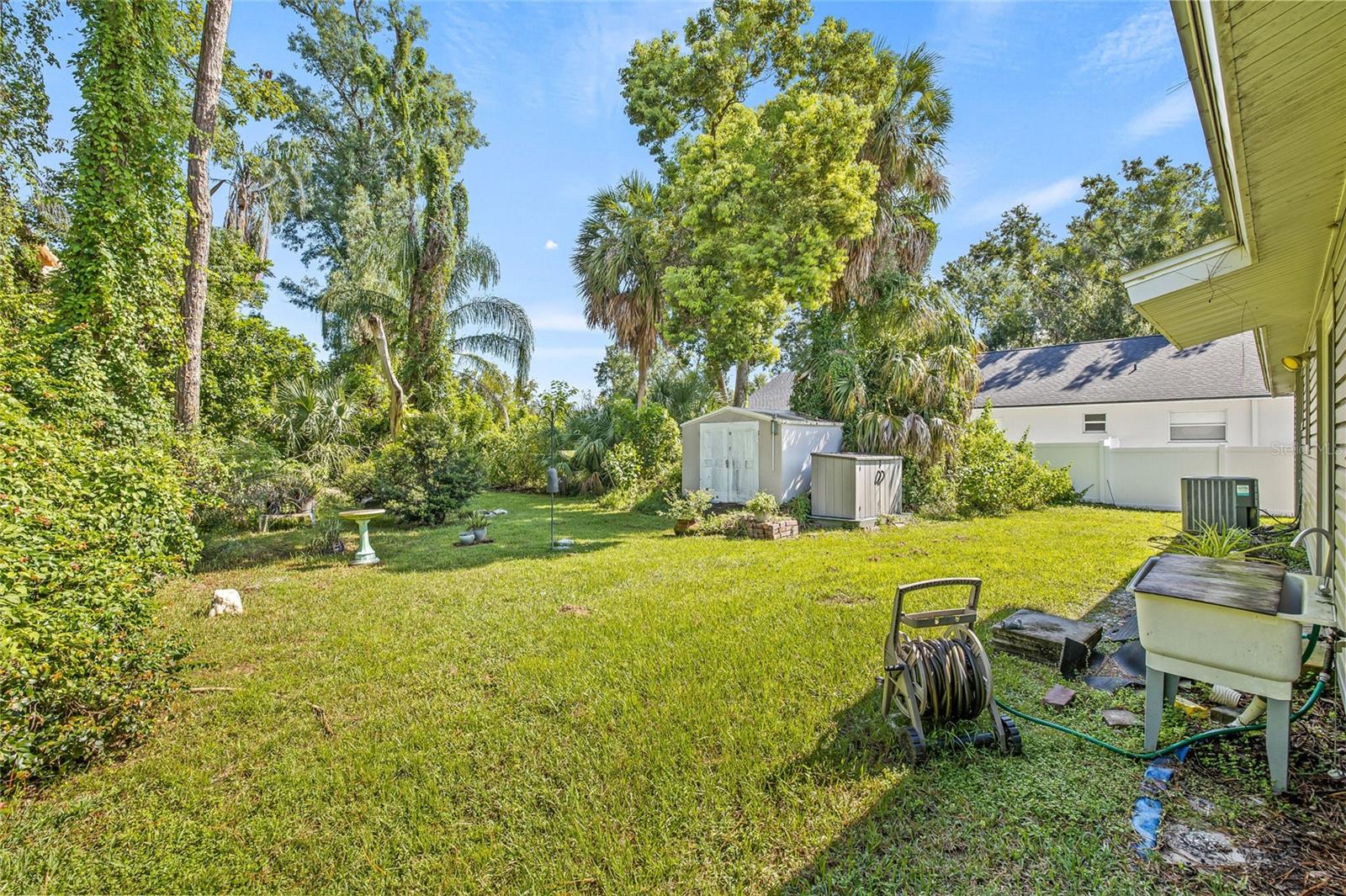 Image 33 of 41 For 8707 Fountain Avenue
