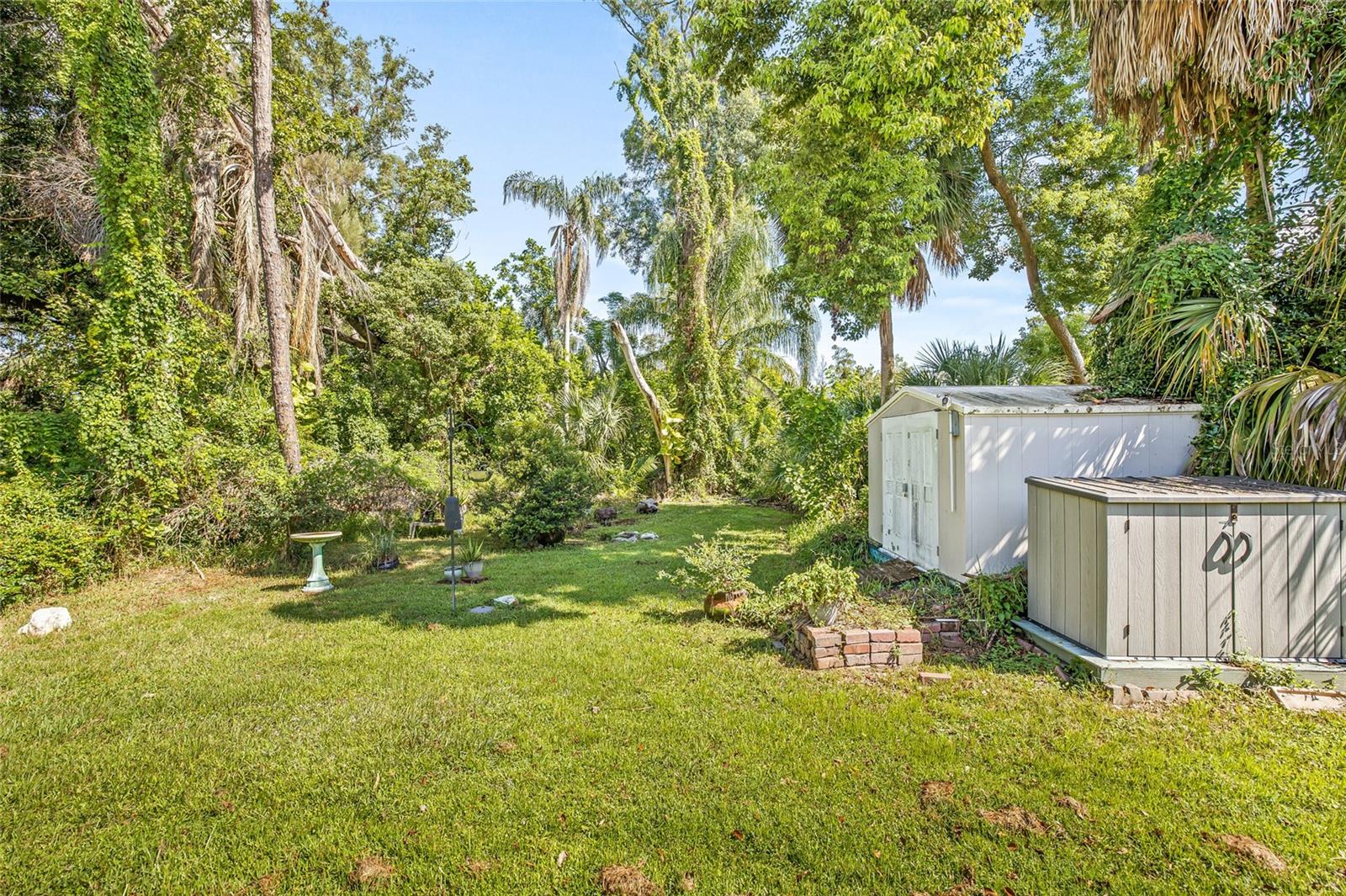Image 34 of 41 For 8707 Fountain Avenue