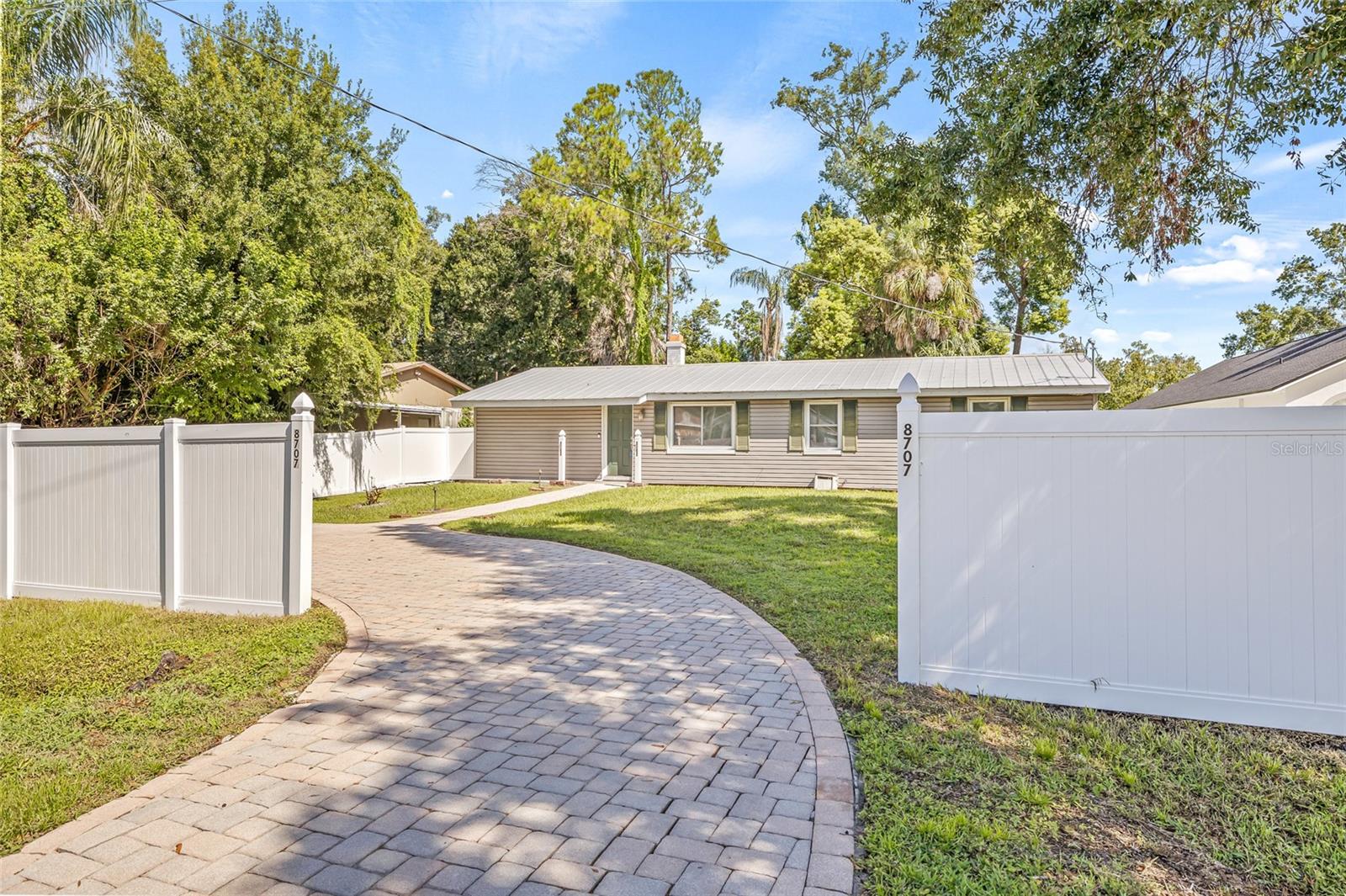 Image 4 of 41 For 8707 Fountain Avenue