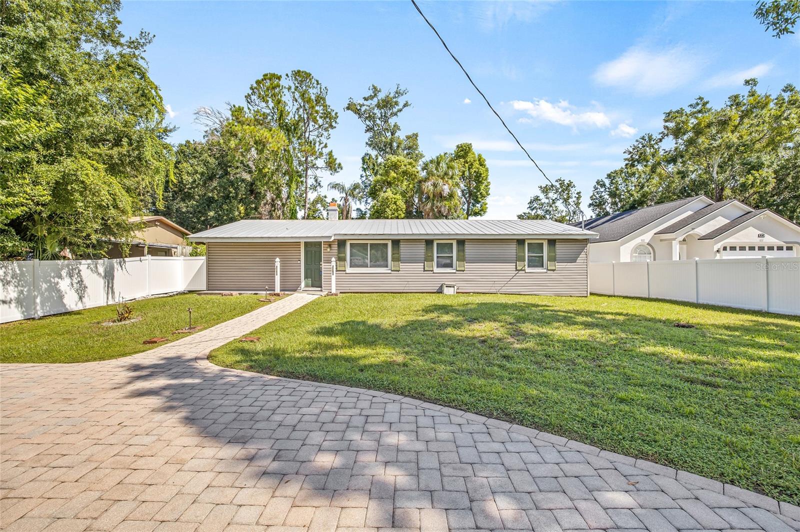 Image 5 of 41 For 8707 Fountain Avenue