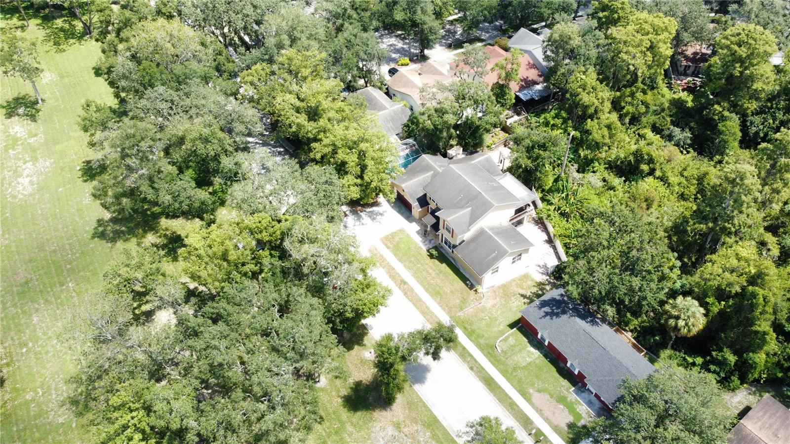 Listing photo id 8 for 7419 Savannah Lane