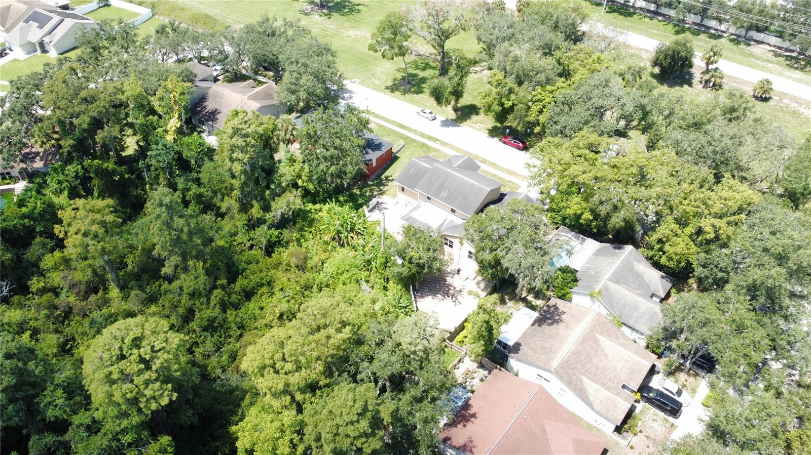 Listing photo id 15 for 7419 Savannah Lane